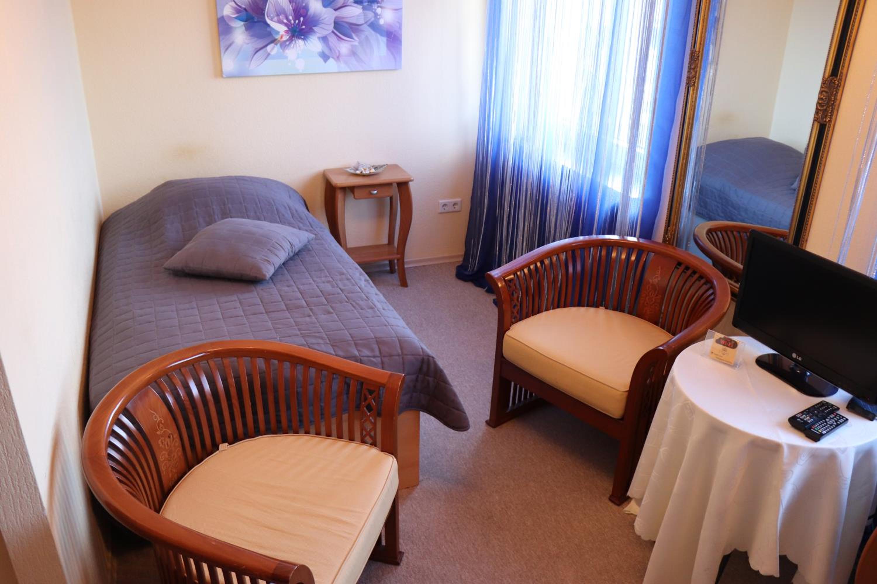 Double or Twin Room photo 1