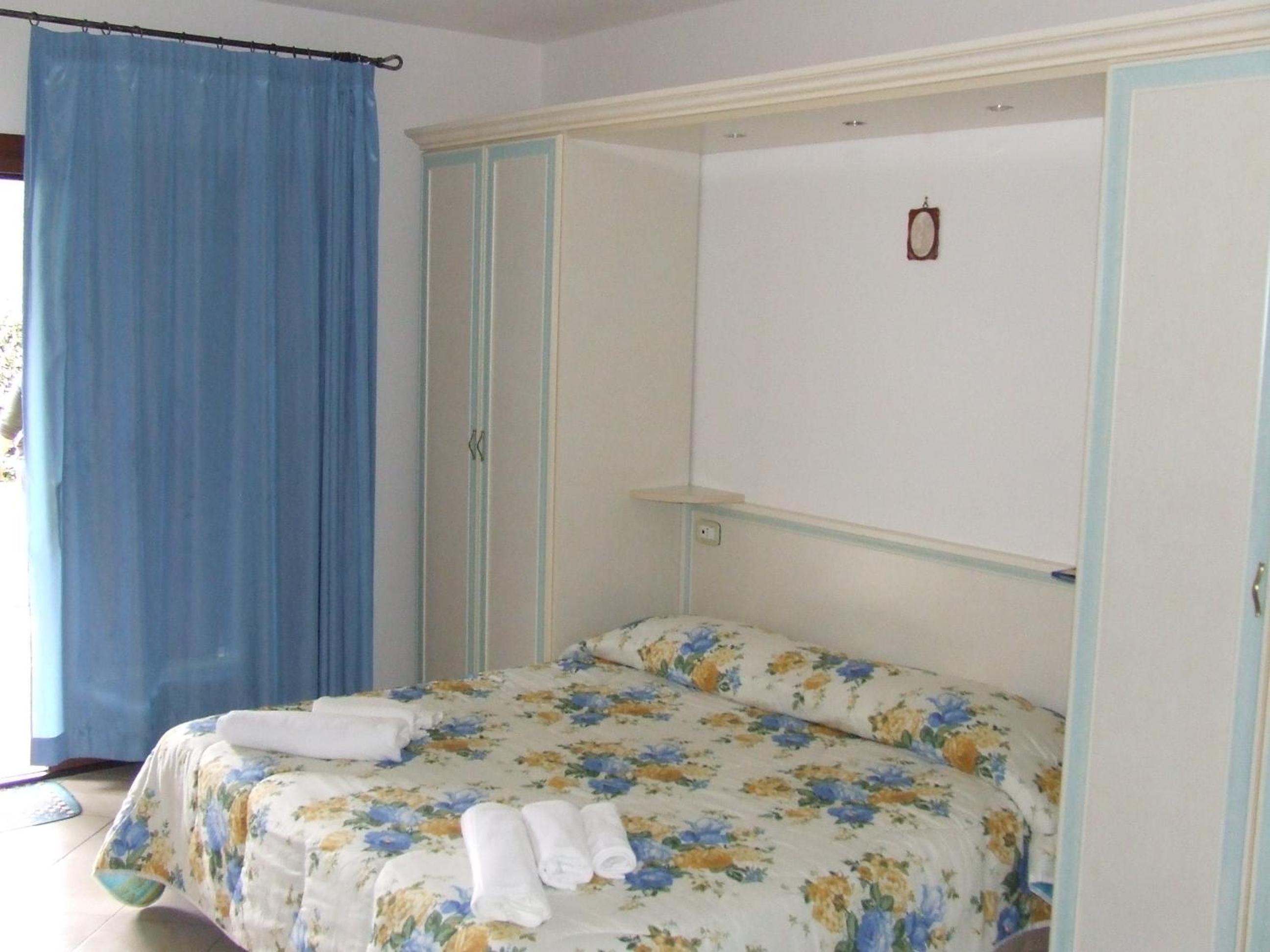 Studio (2 Adults)