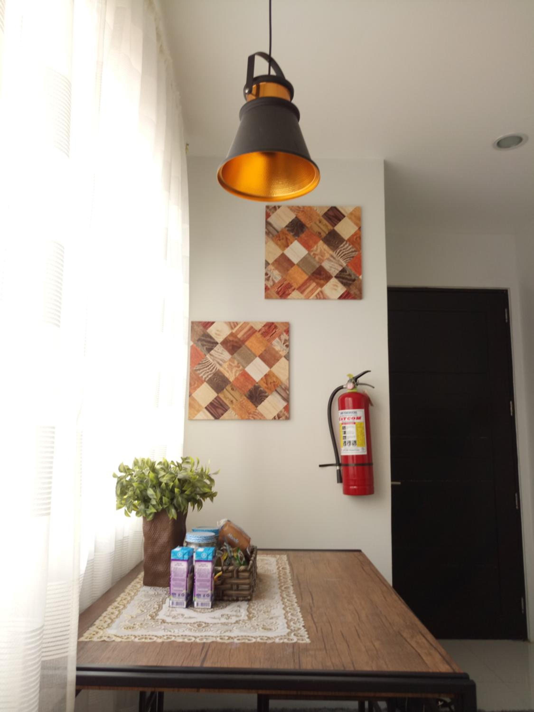One-Bedroom Apartment - Photo 8
