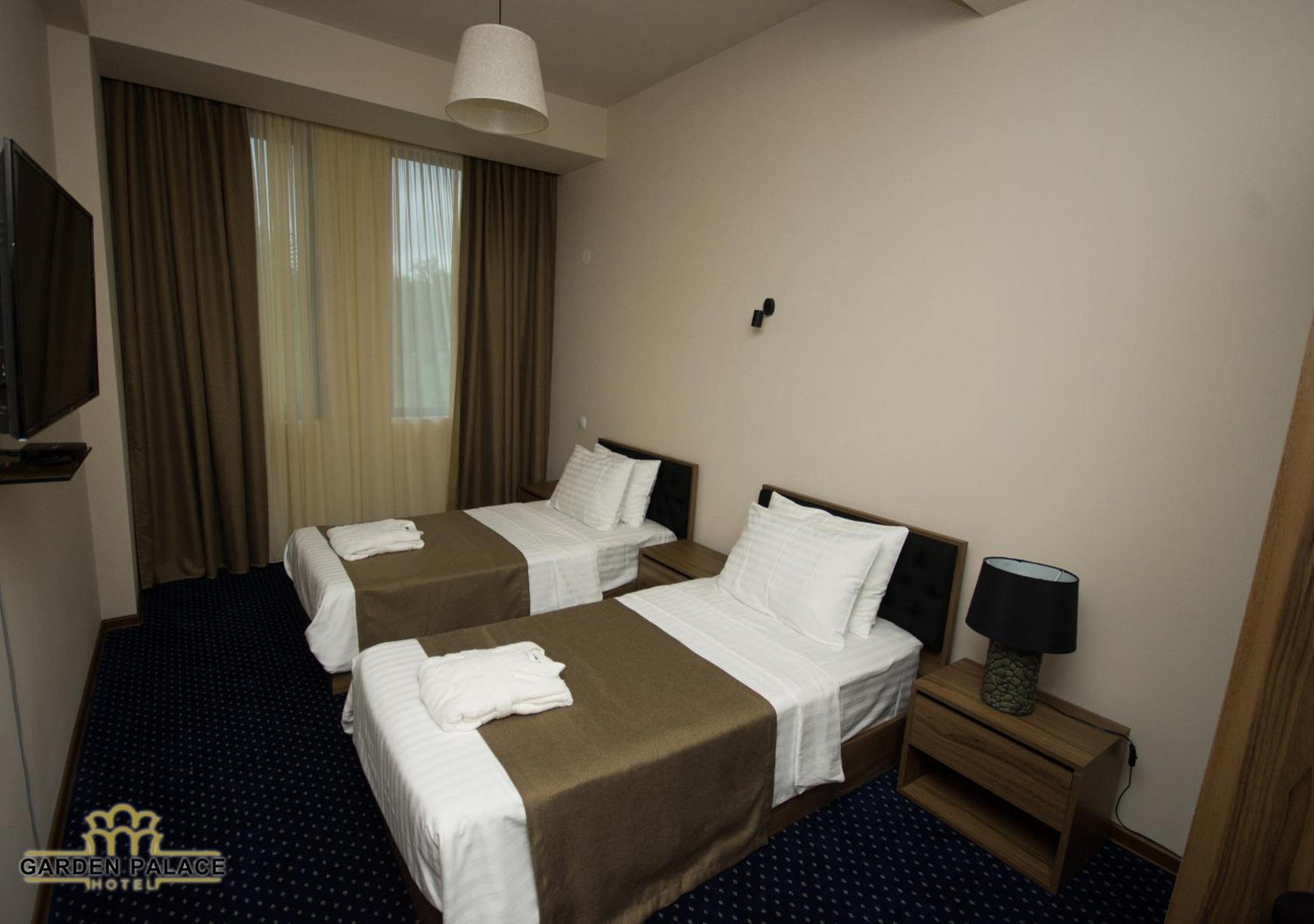 Deluxe Family Suite photo 2
