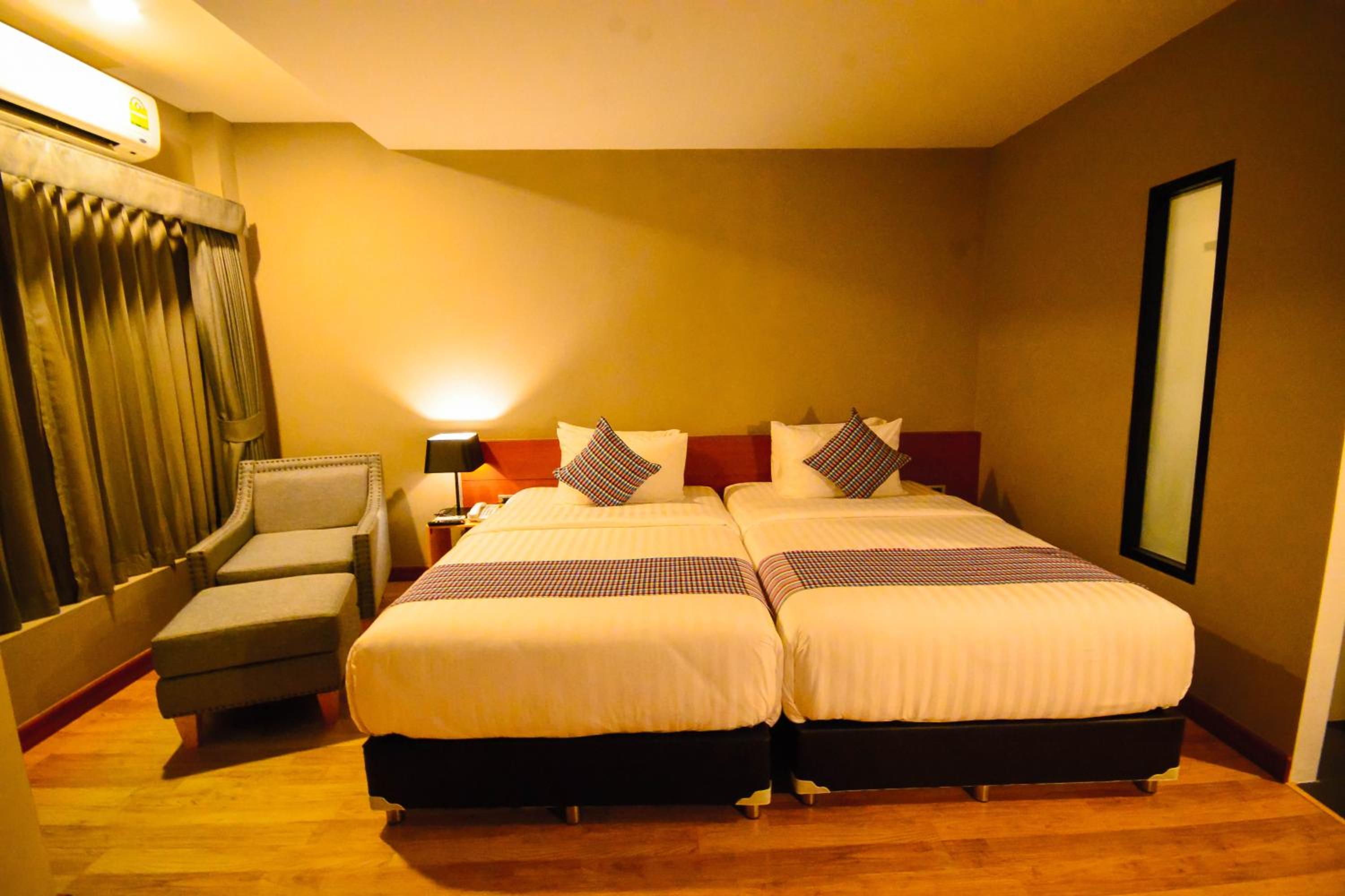 Deluxe Twin Room