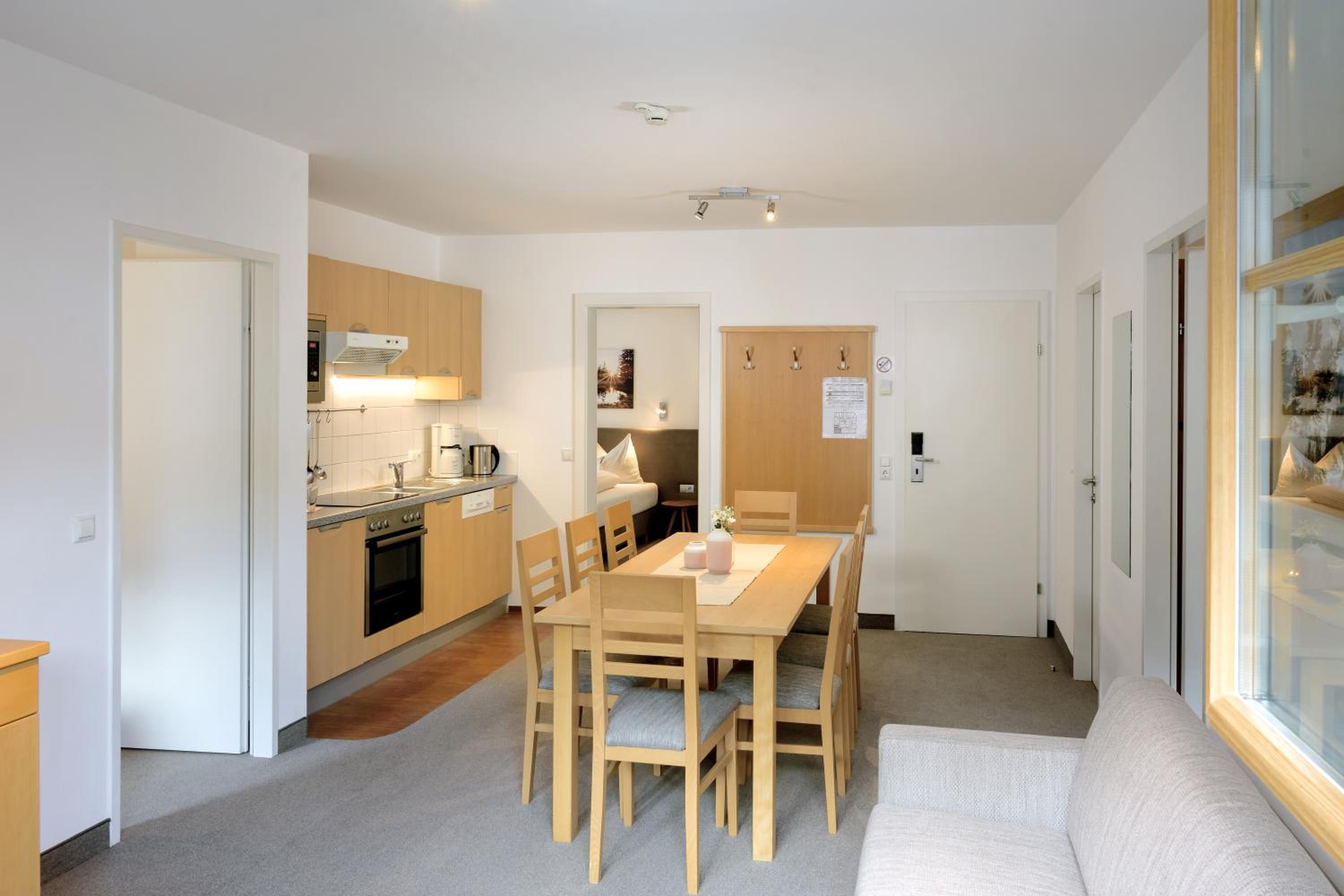 Three-Bedroom Apartment with Balcony photo 2