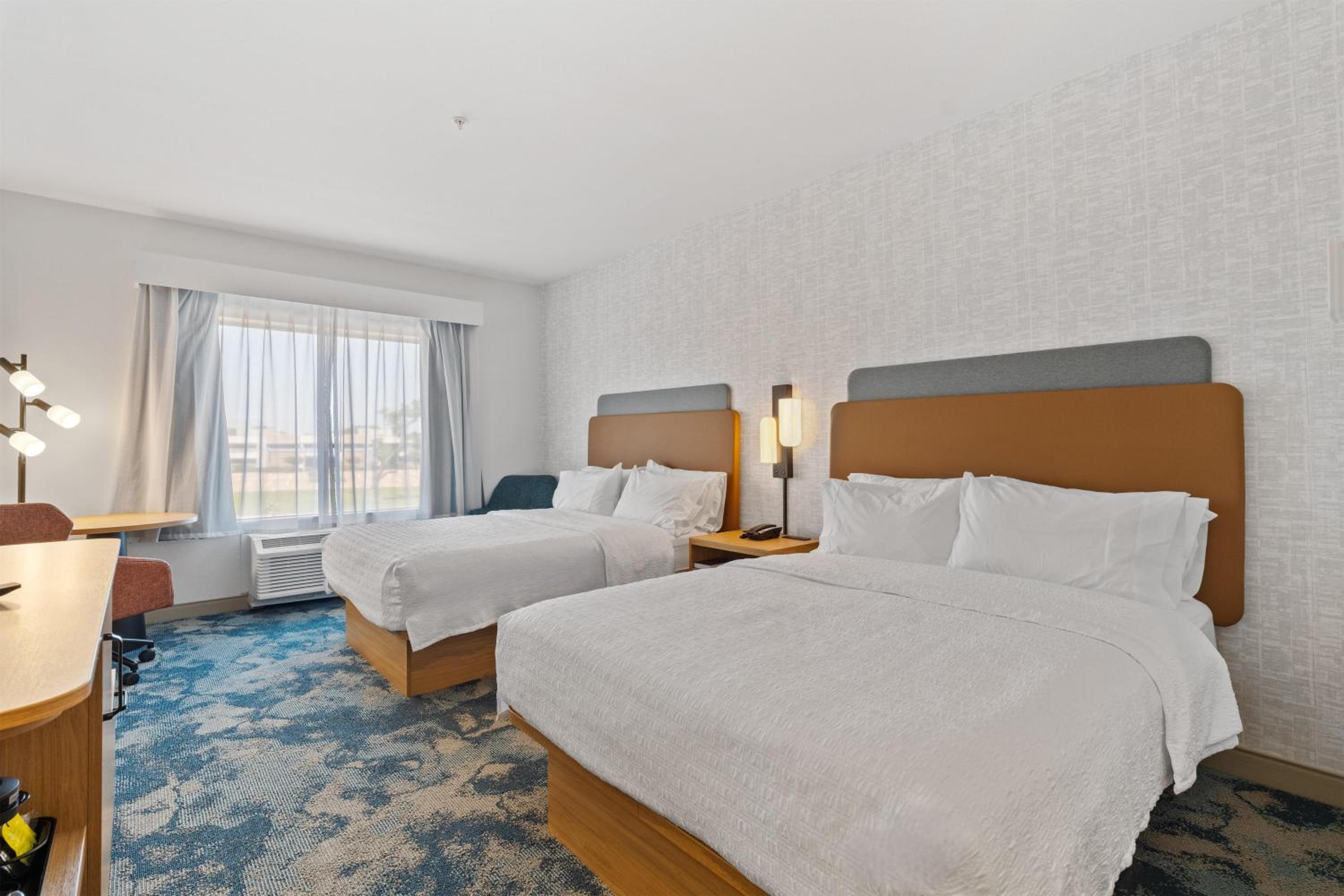 Queen Room with Two Queen Beds - Non-Smoking