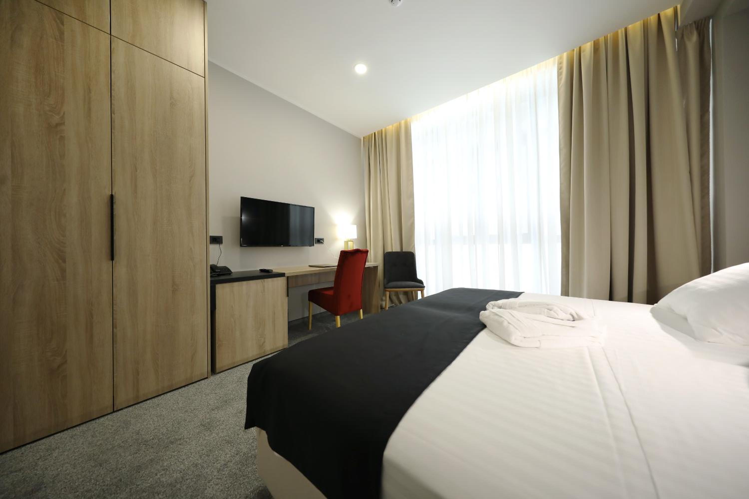 Superior King Room photo 1