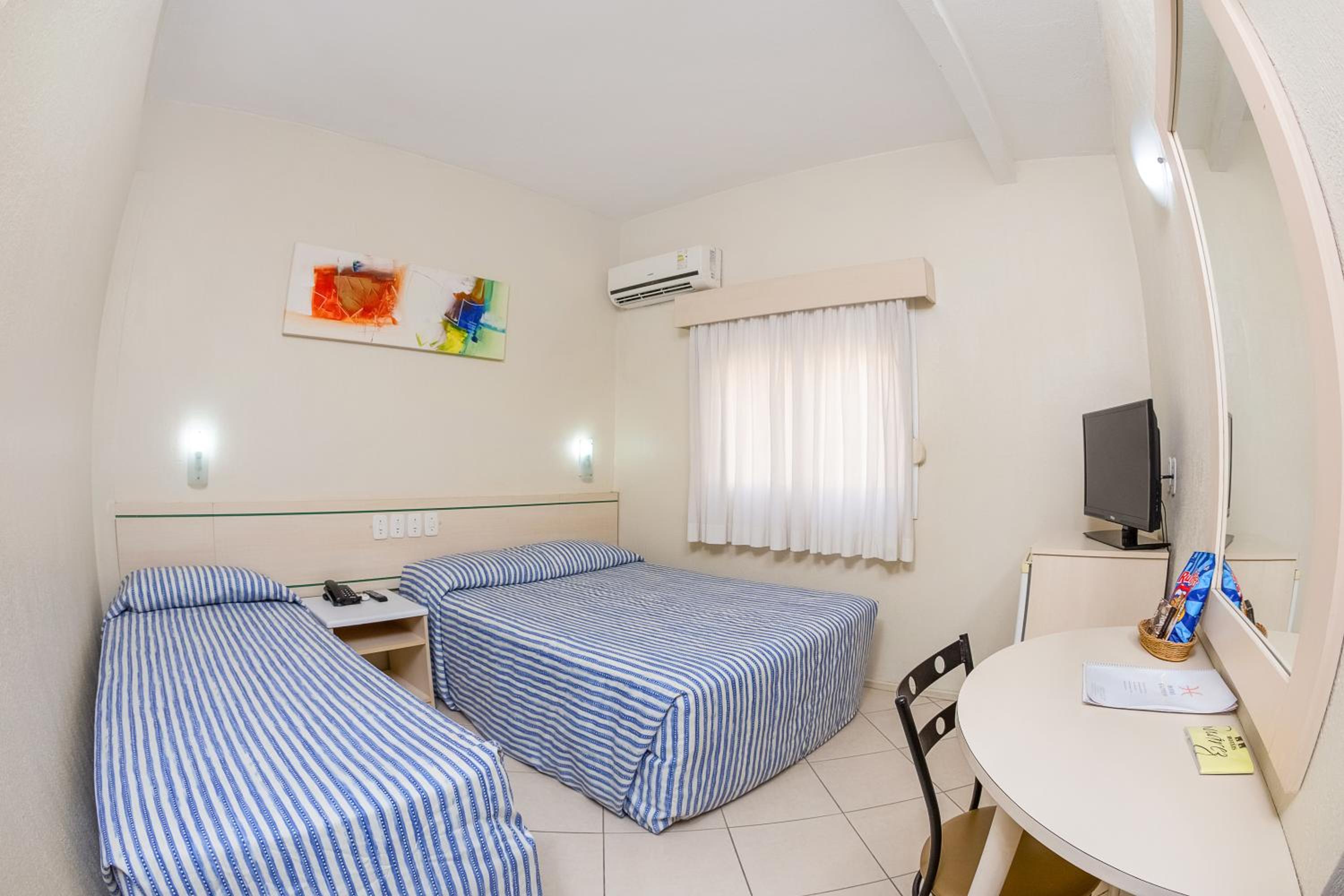 Deluxe Triple Room photo 2