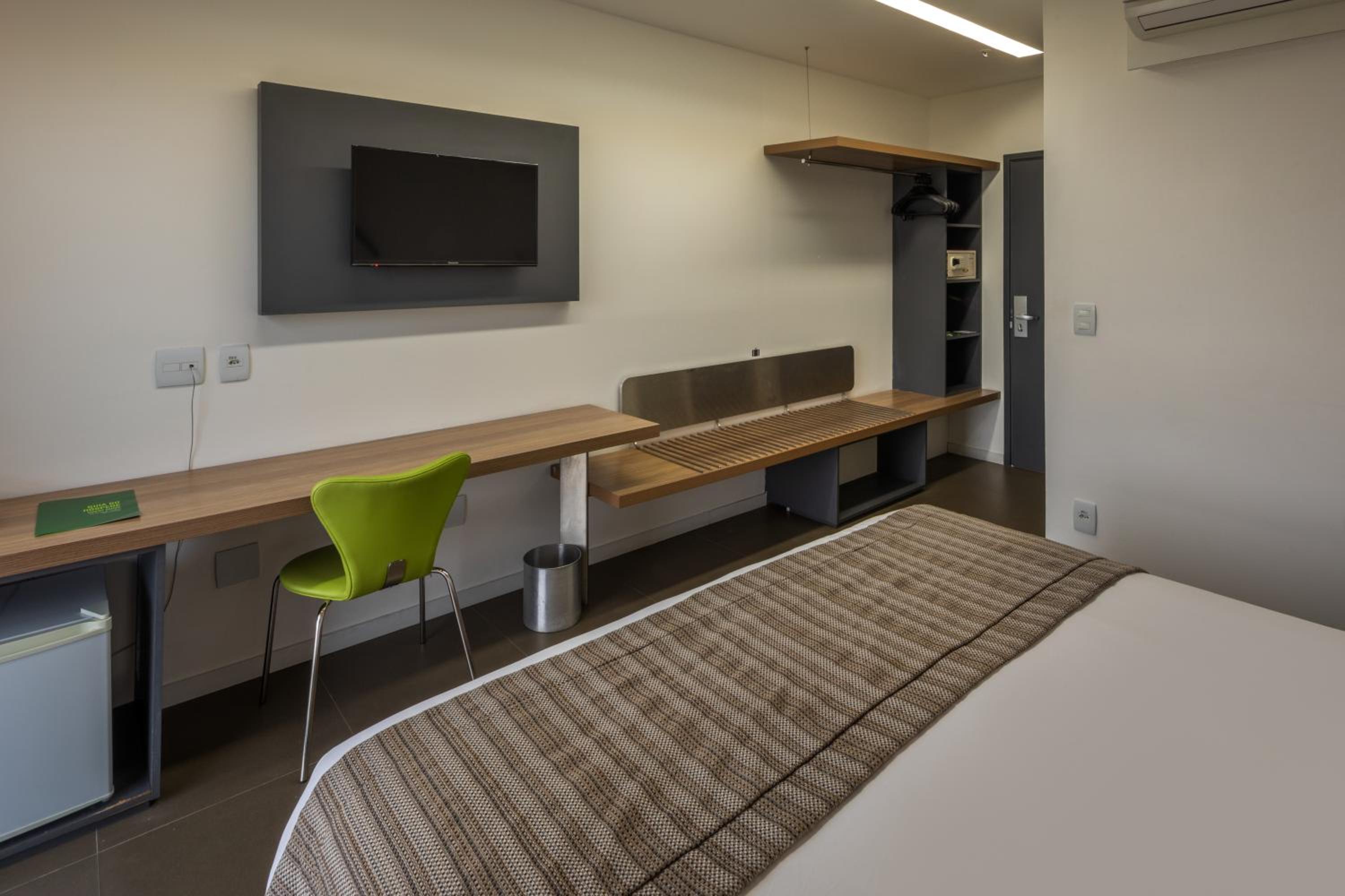 Double Room - Disability Access photo 3