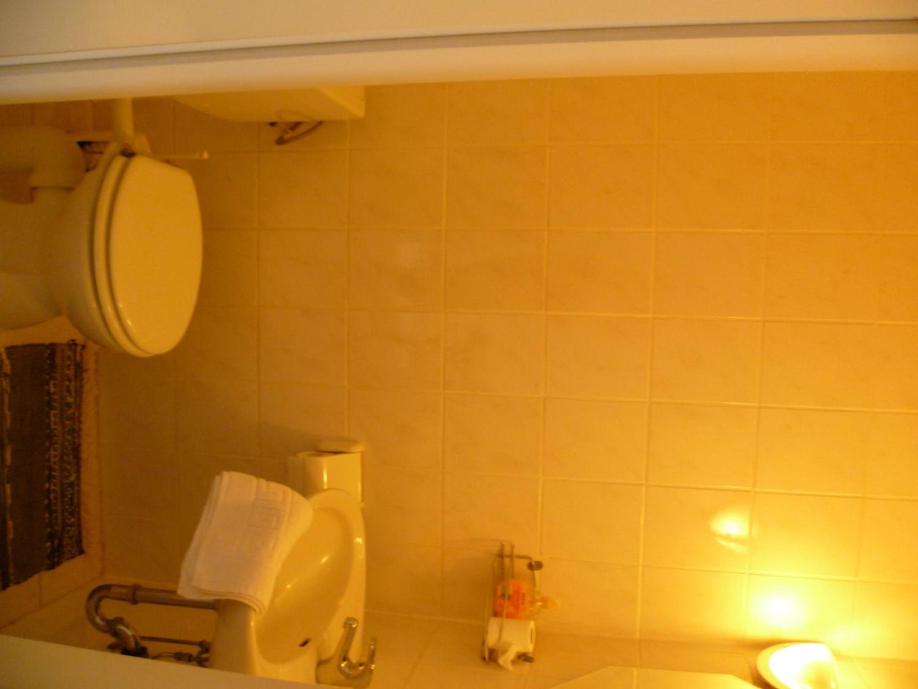 Double or Twin Room - Photo 3