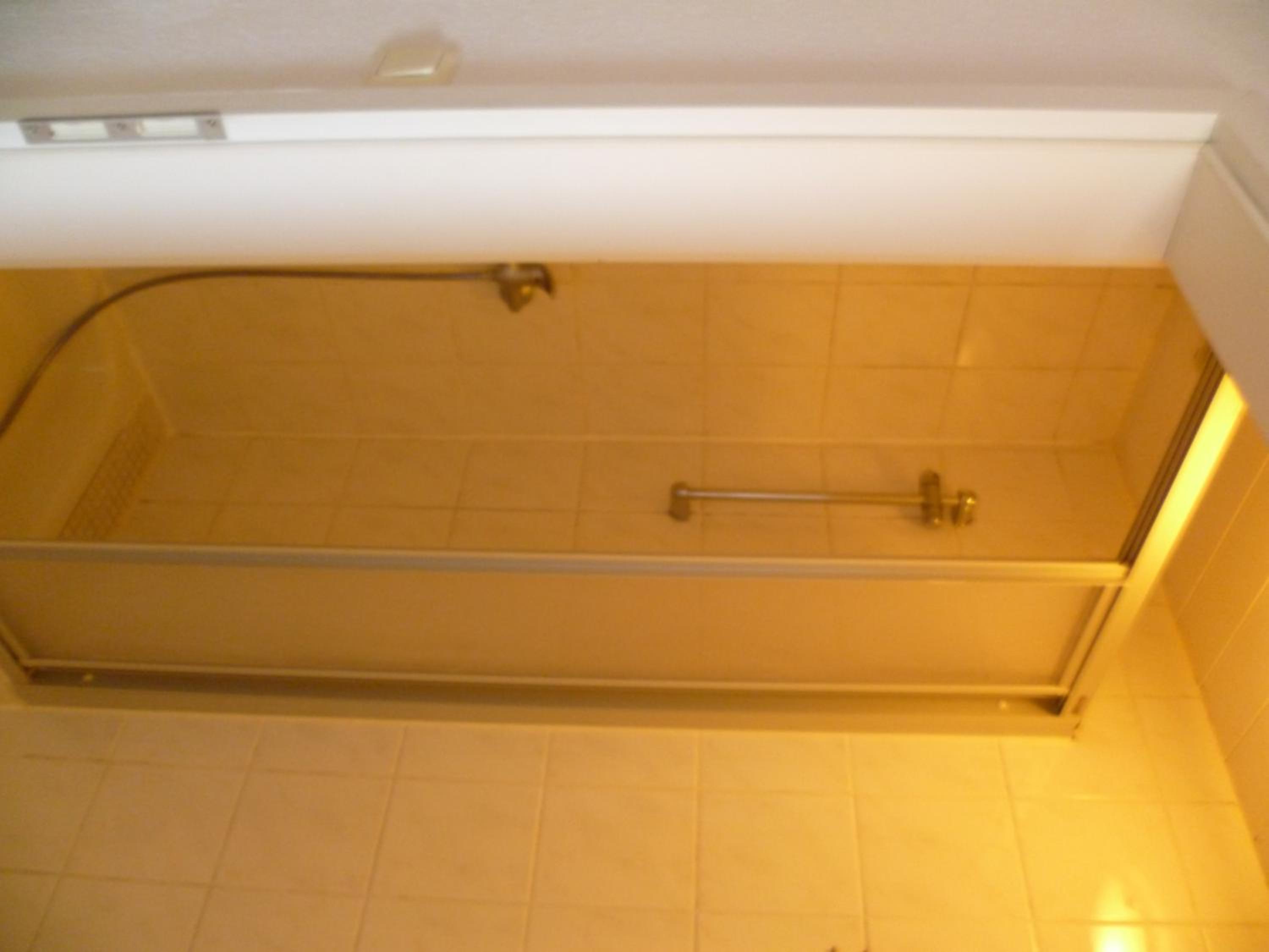 Double or Twin Room - Photo 4