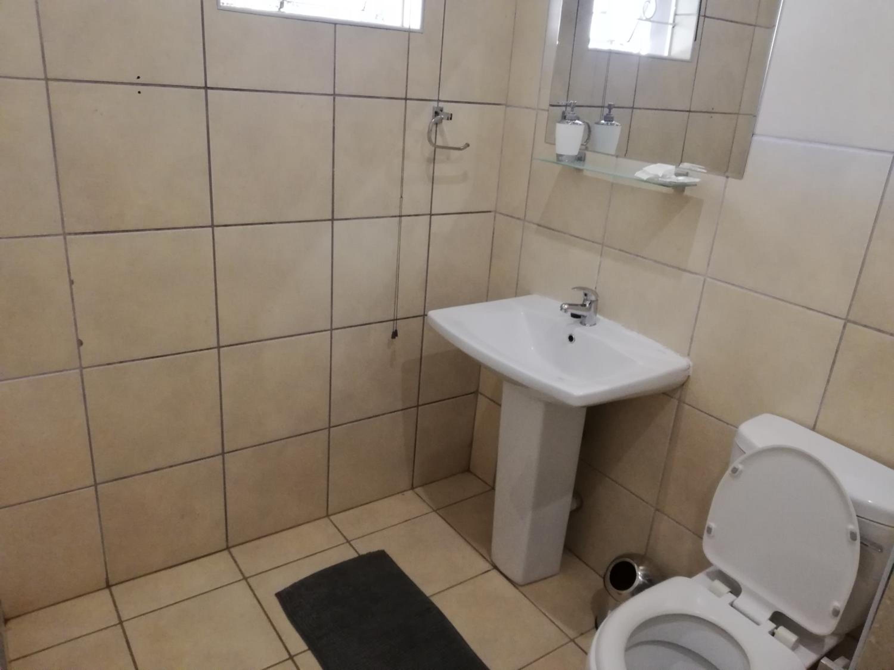 Double or Twin Room - Photo 2