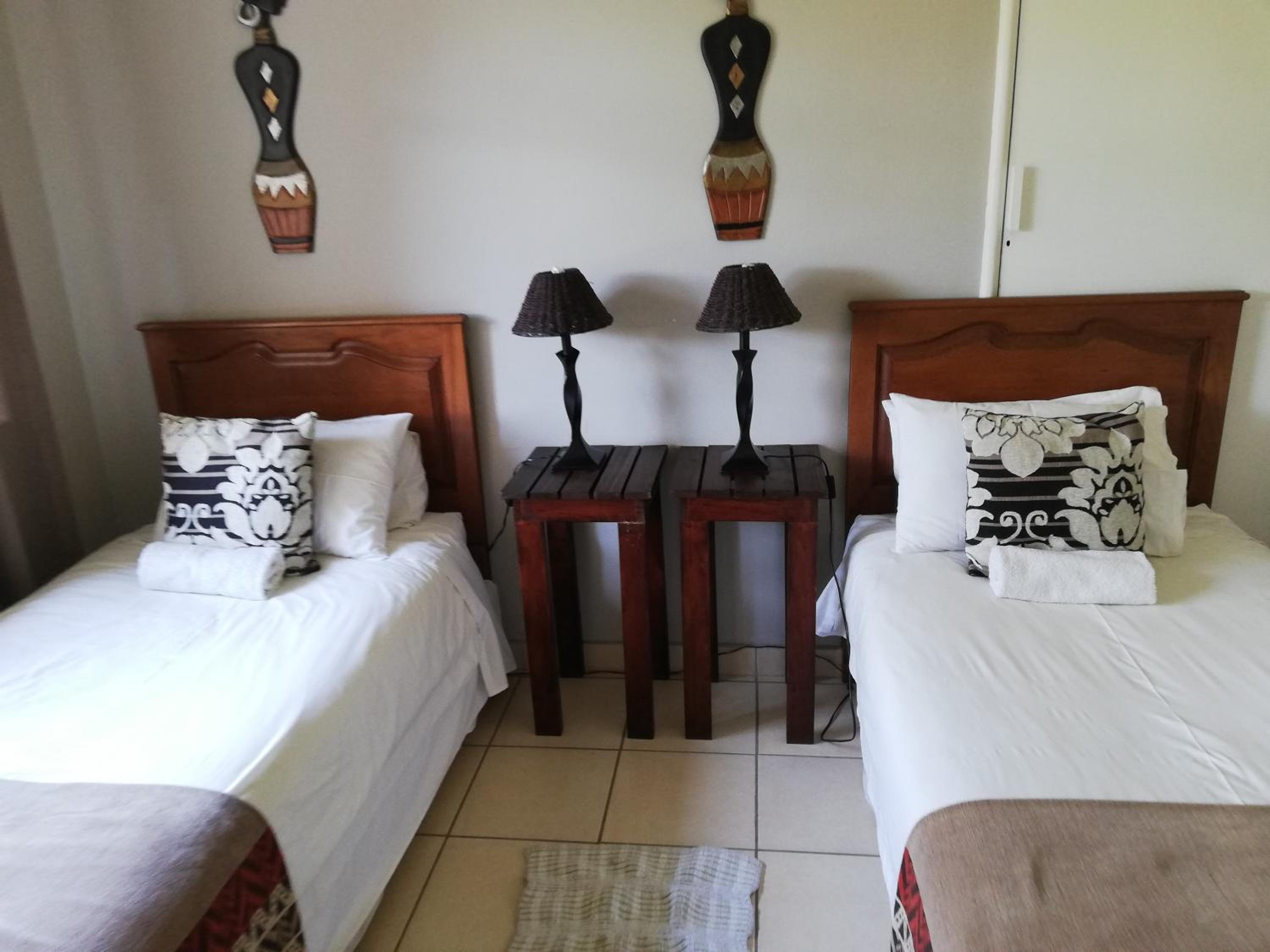Double or Twin Room - Photo 4