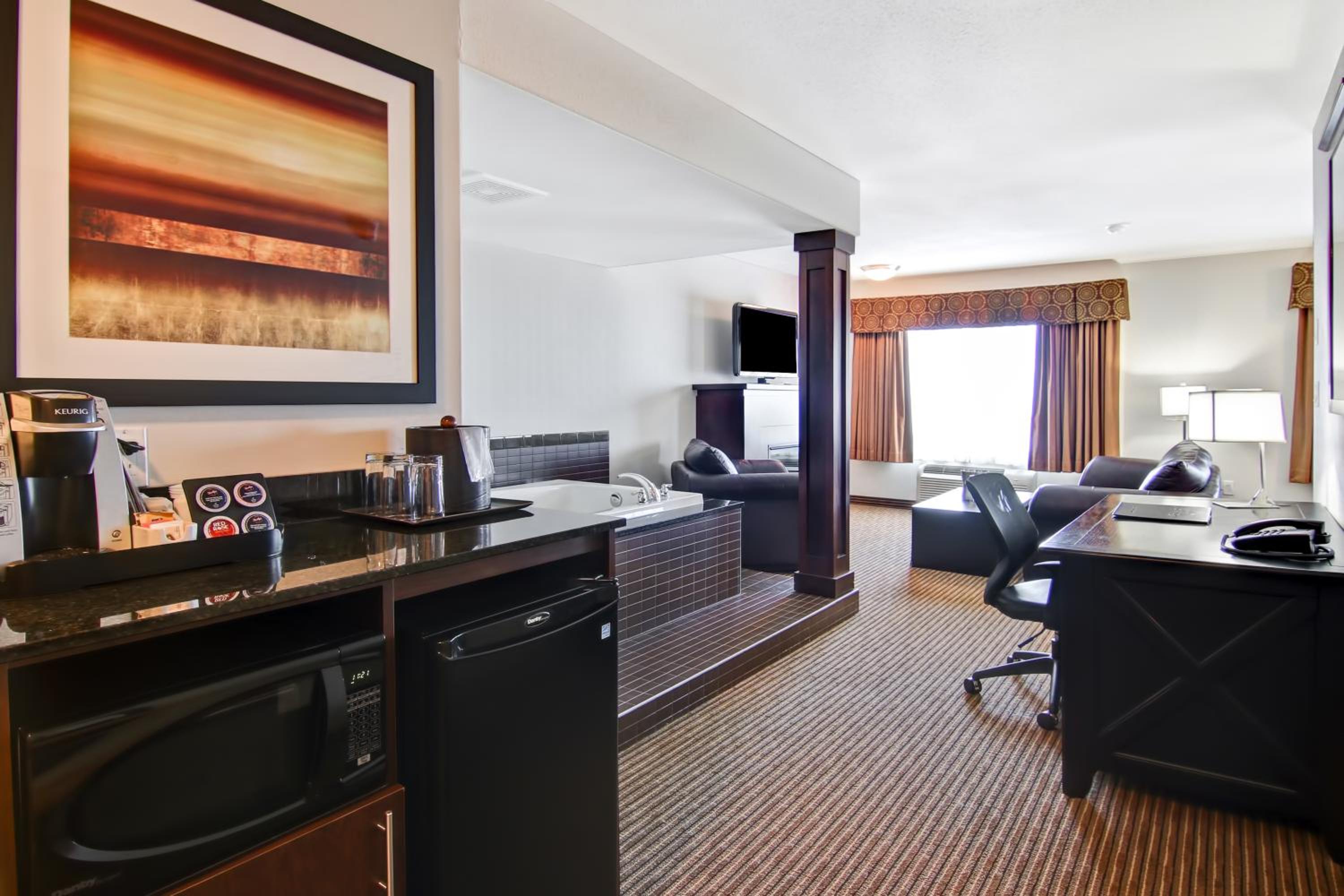 King Suite with Jacuzzi