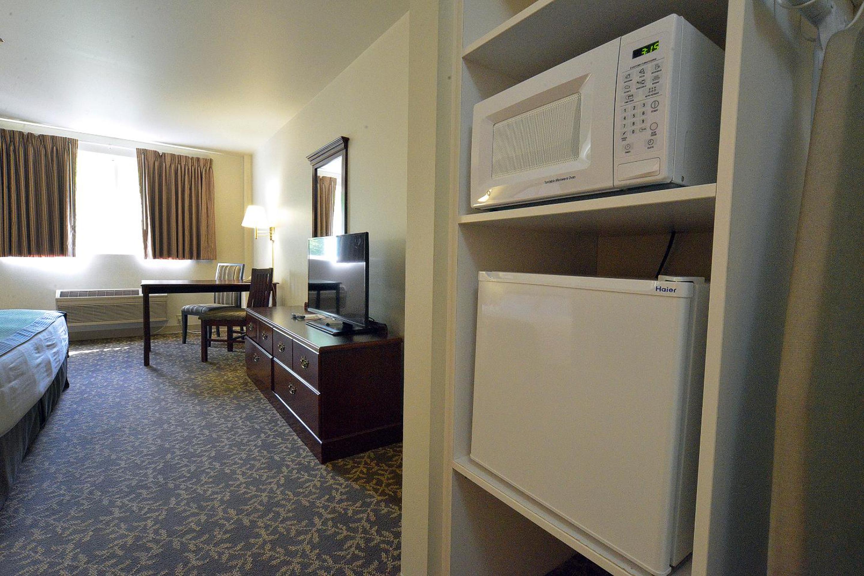 Deluxe King Room photo 1