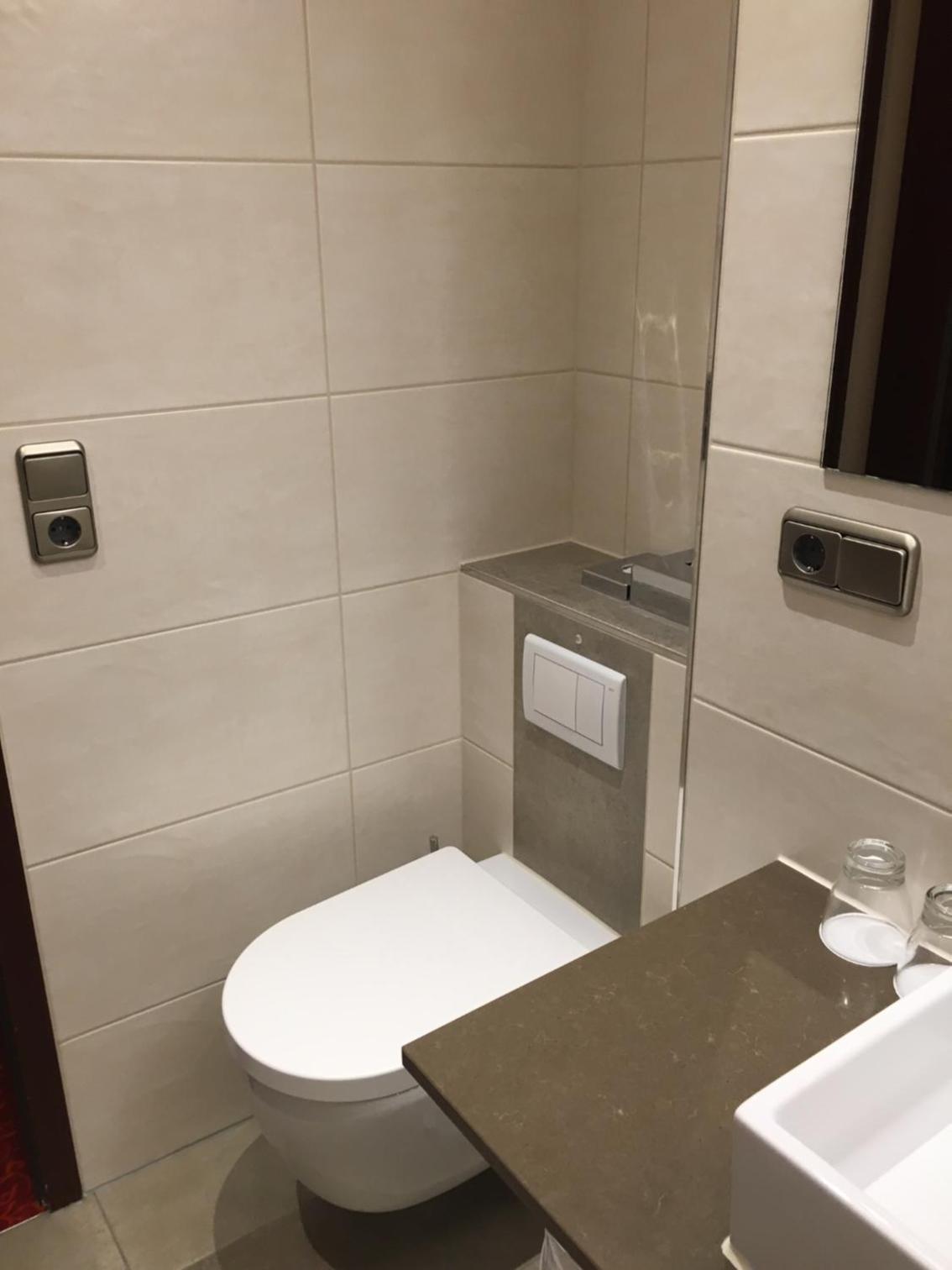 Standard Double Room - Photo 3