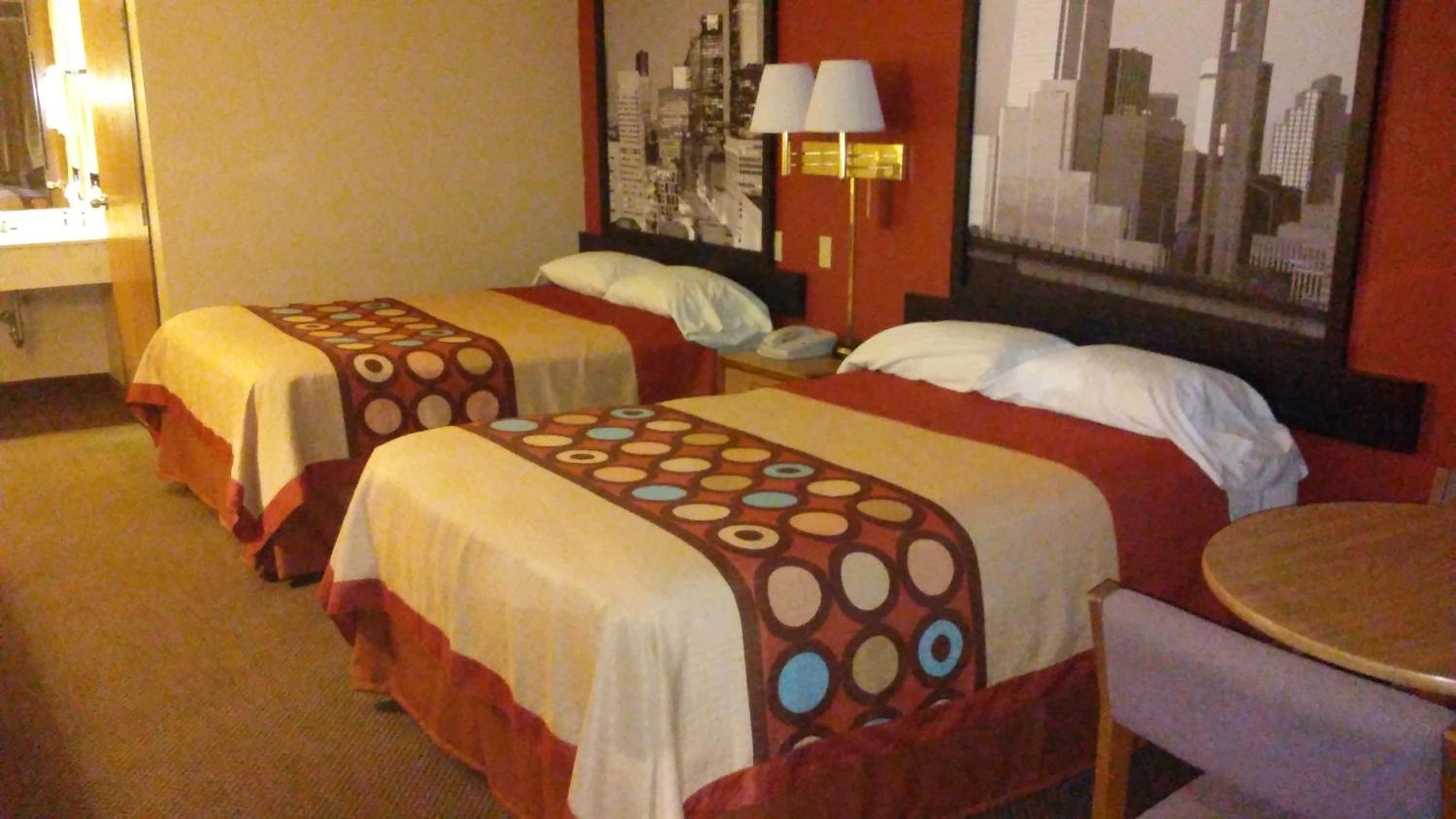 Double Room with Two Double Beds - Smoking - Photo 1