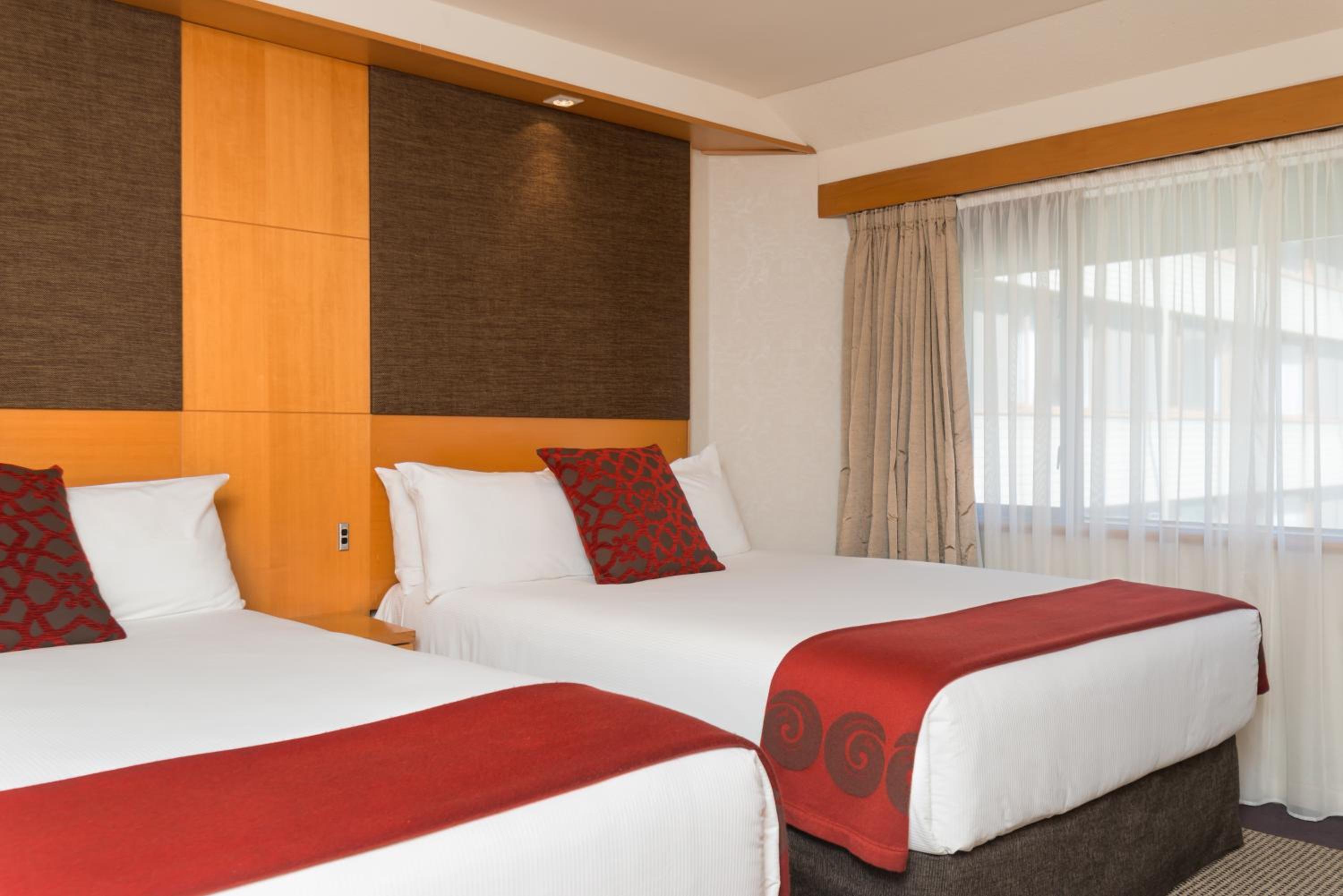 Available room thumbnail 5