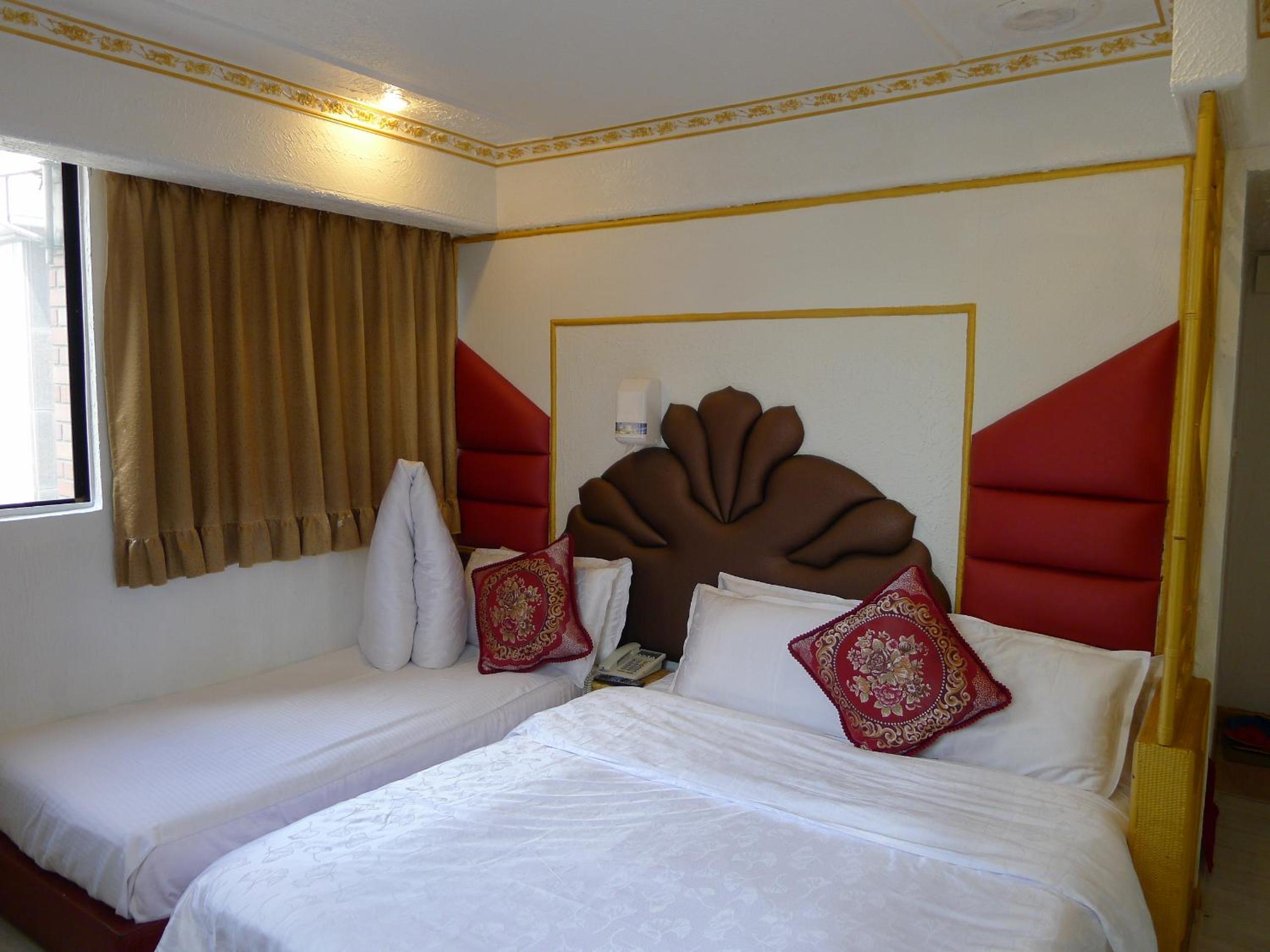 Standard Twin Room photo 3