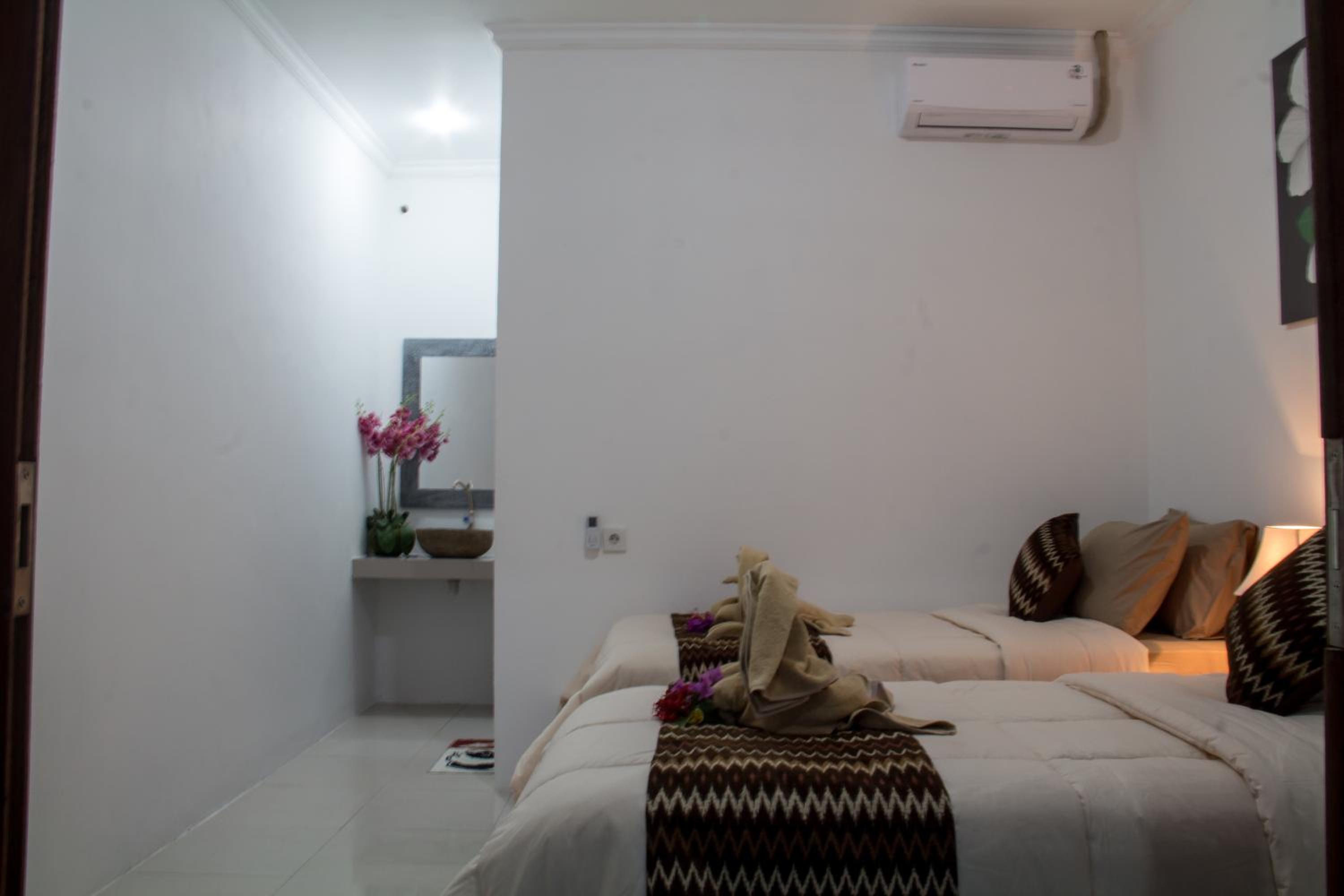 Standard Twin Room photo 3