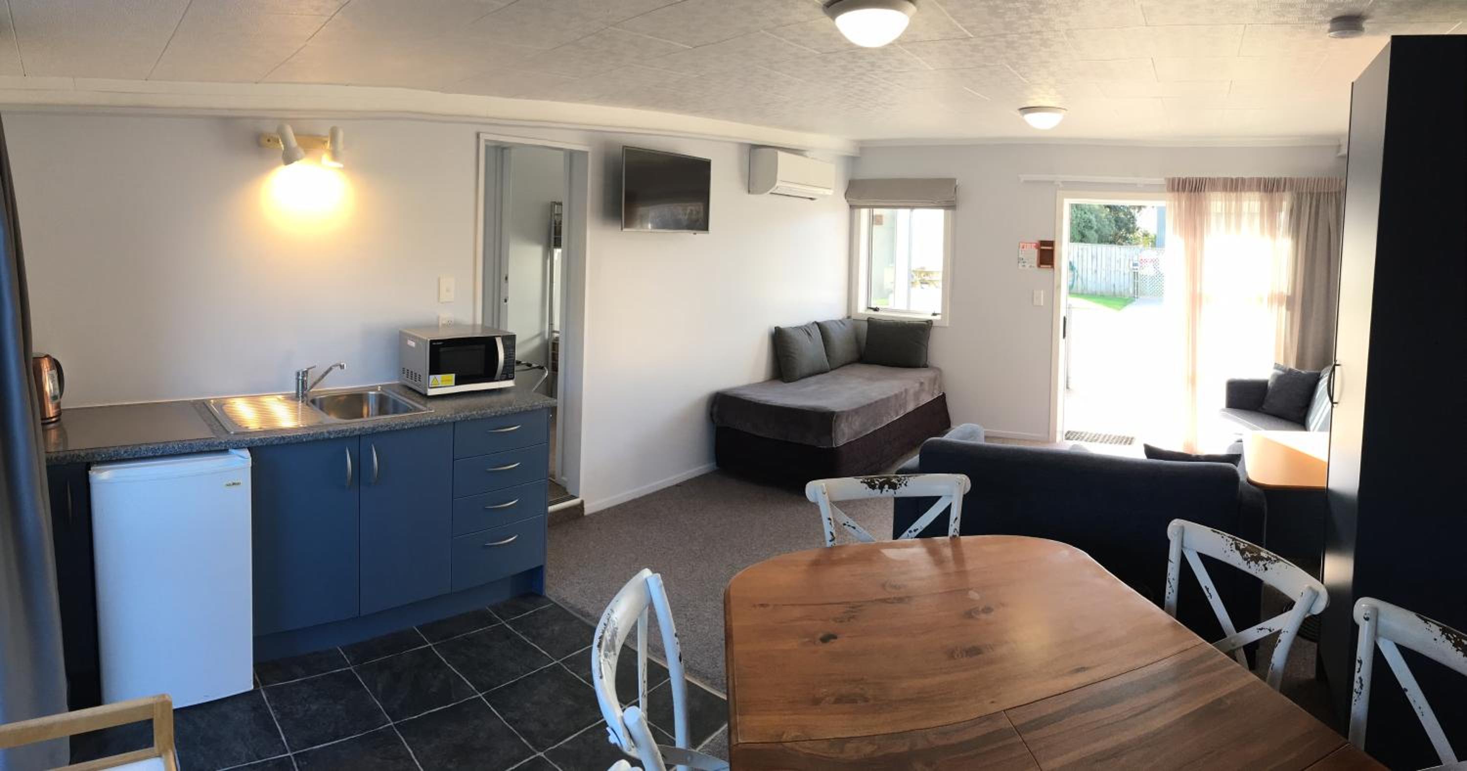 Apartment with Estuary Views photo 3
