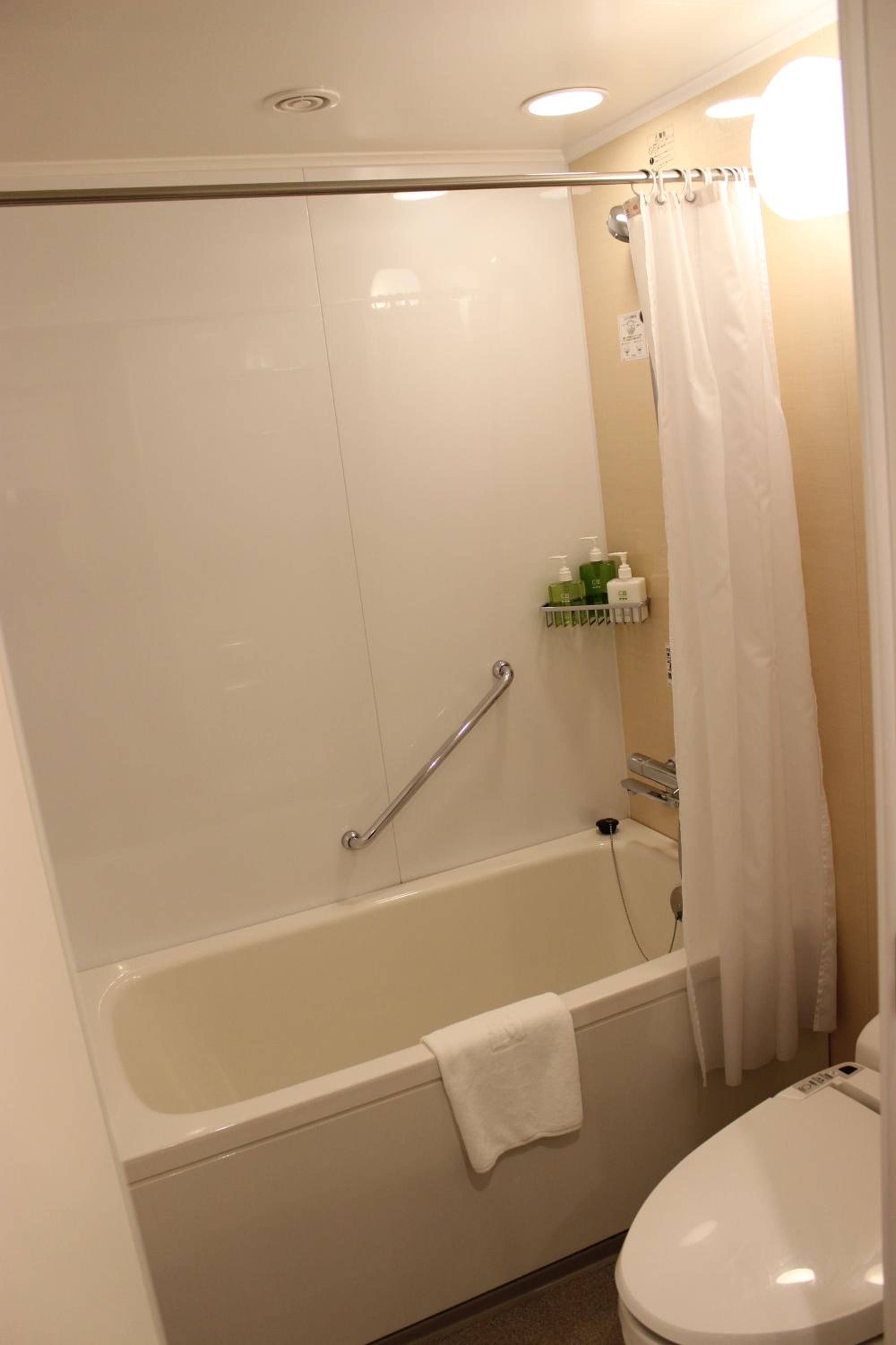 Standard Twin Room photo 3