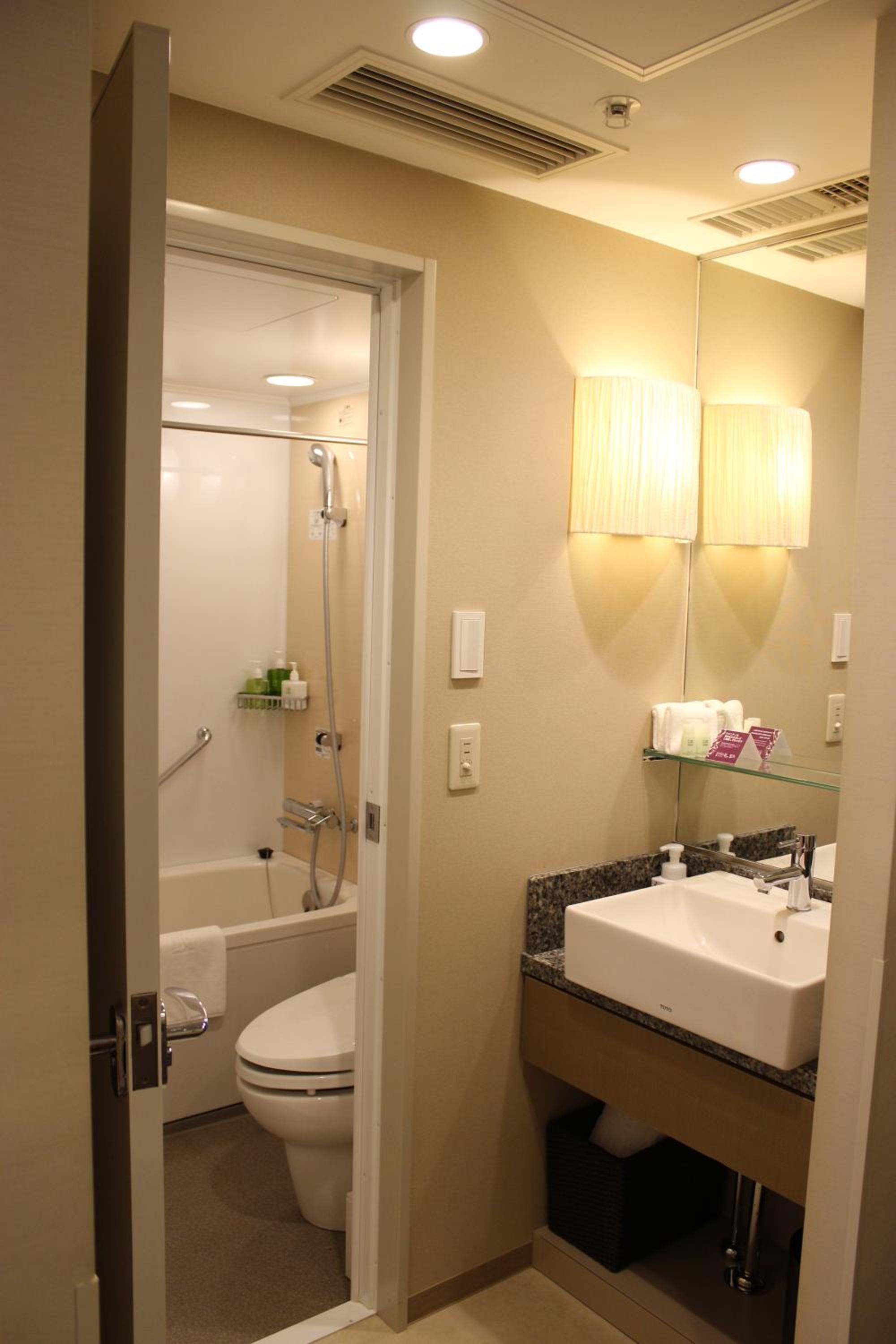 Standard Twin Room photo 2