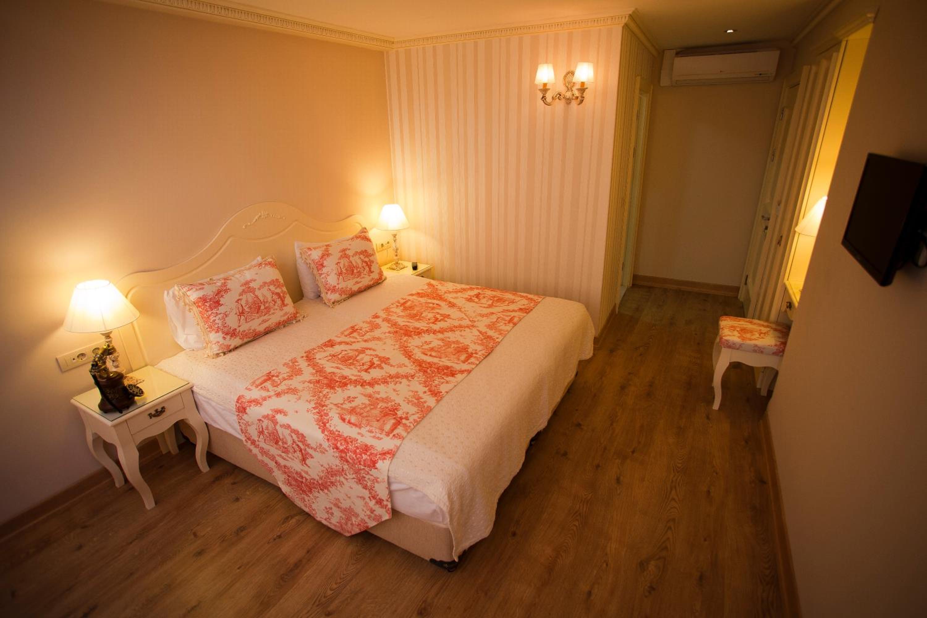 Double Room with Balcony photo 1