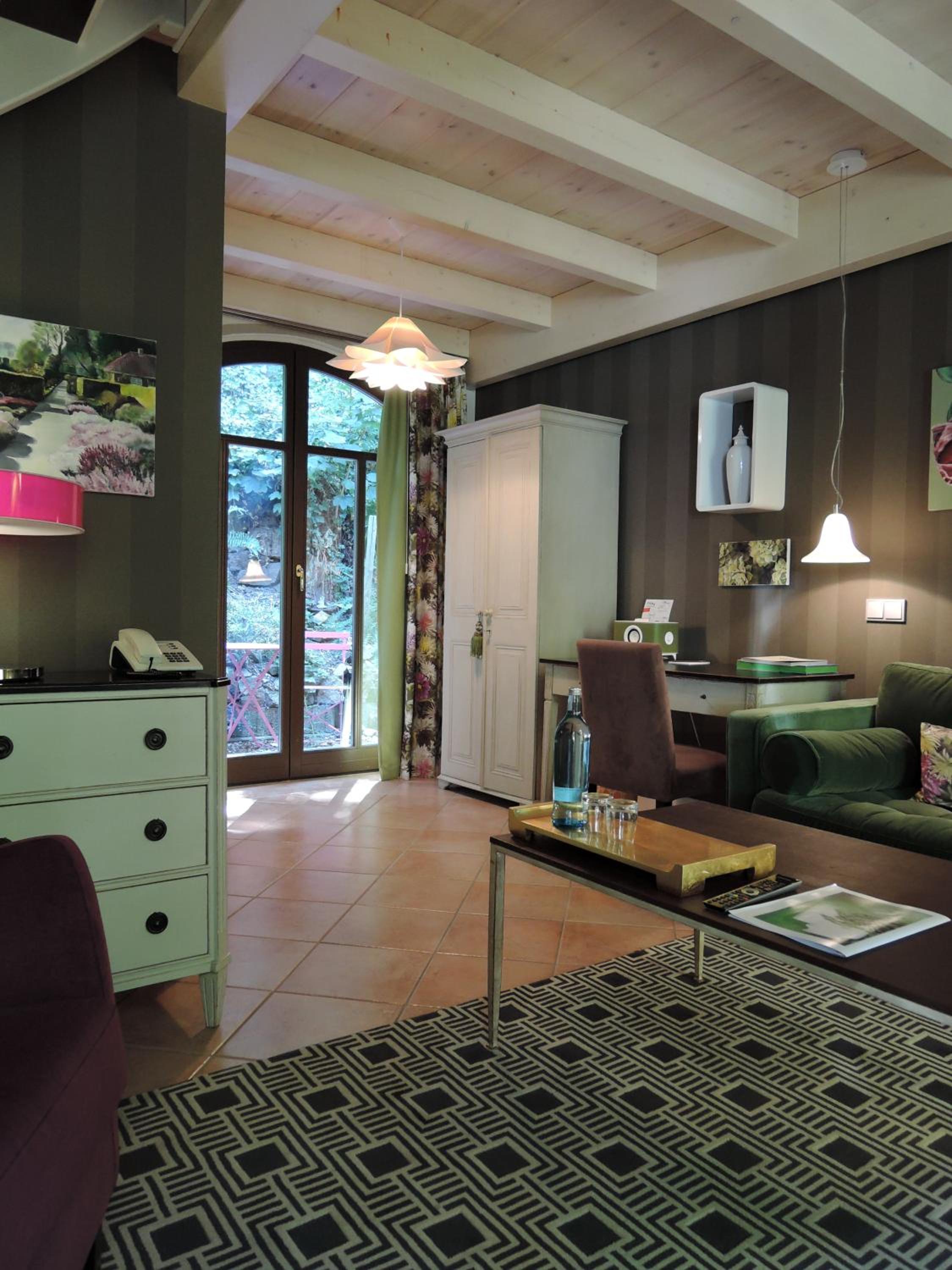 Duplex Suite - Photo 9