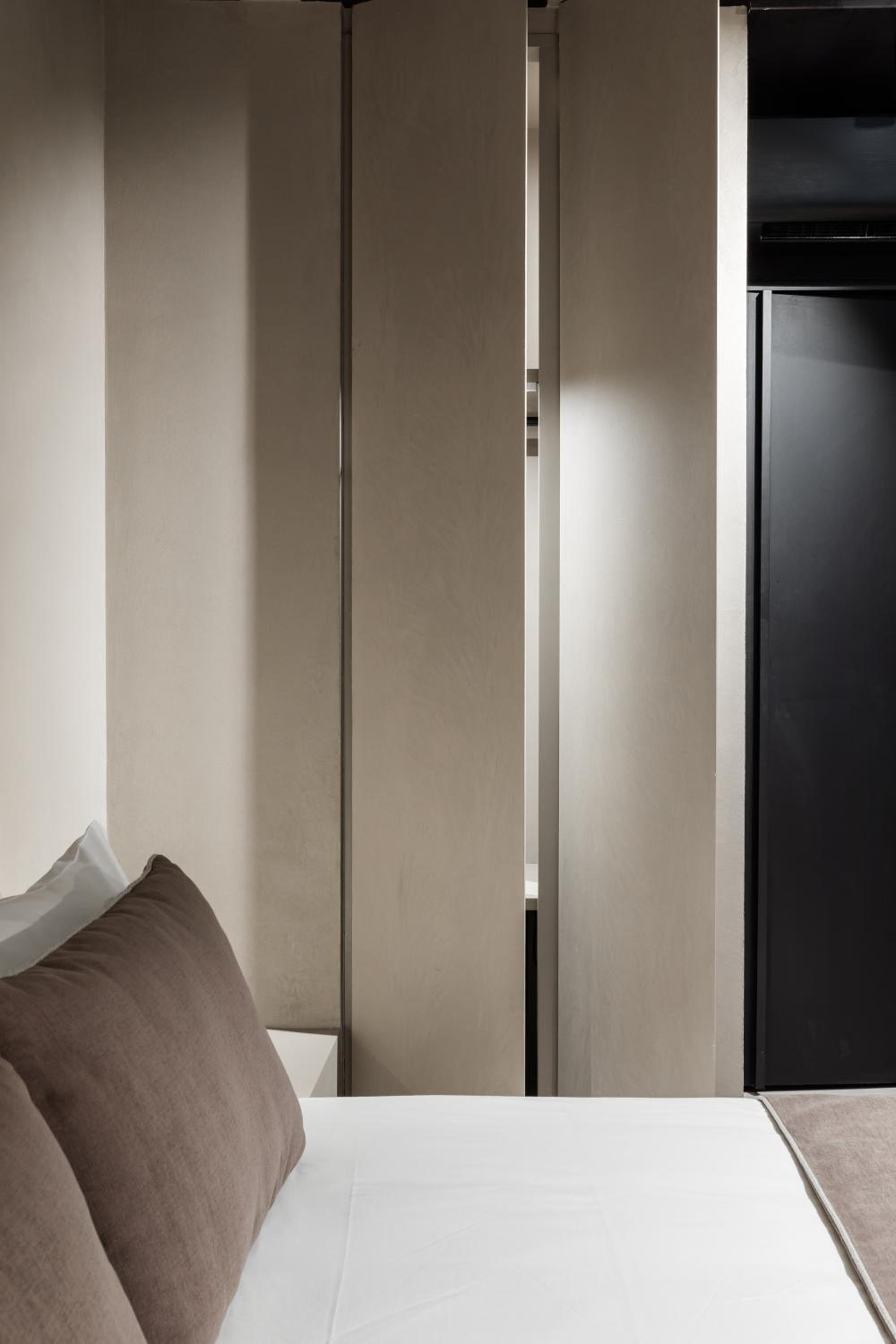 Suite Triple Superior with Piazza di Spagna View photo 3