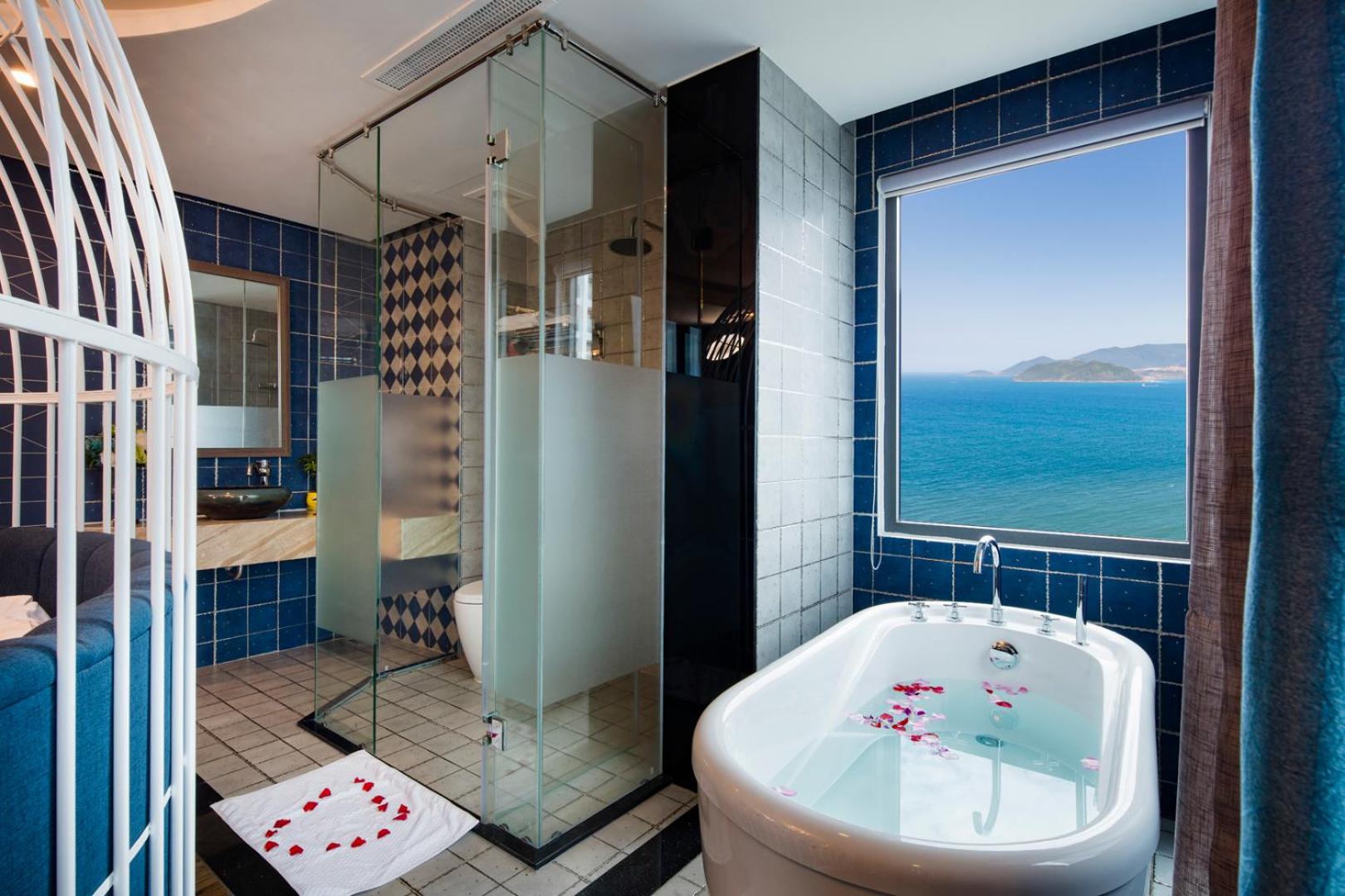 Executive Double Room - Photo 8