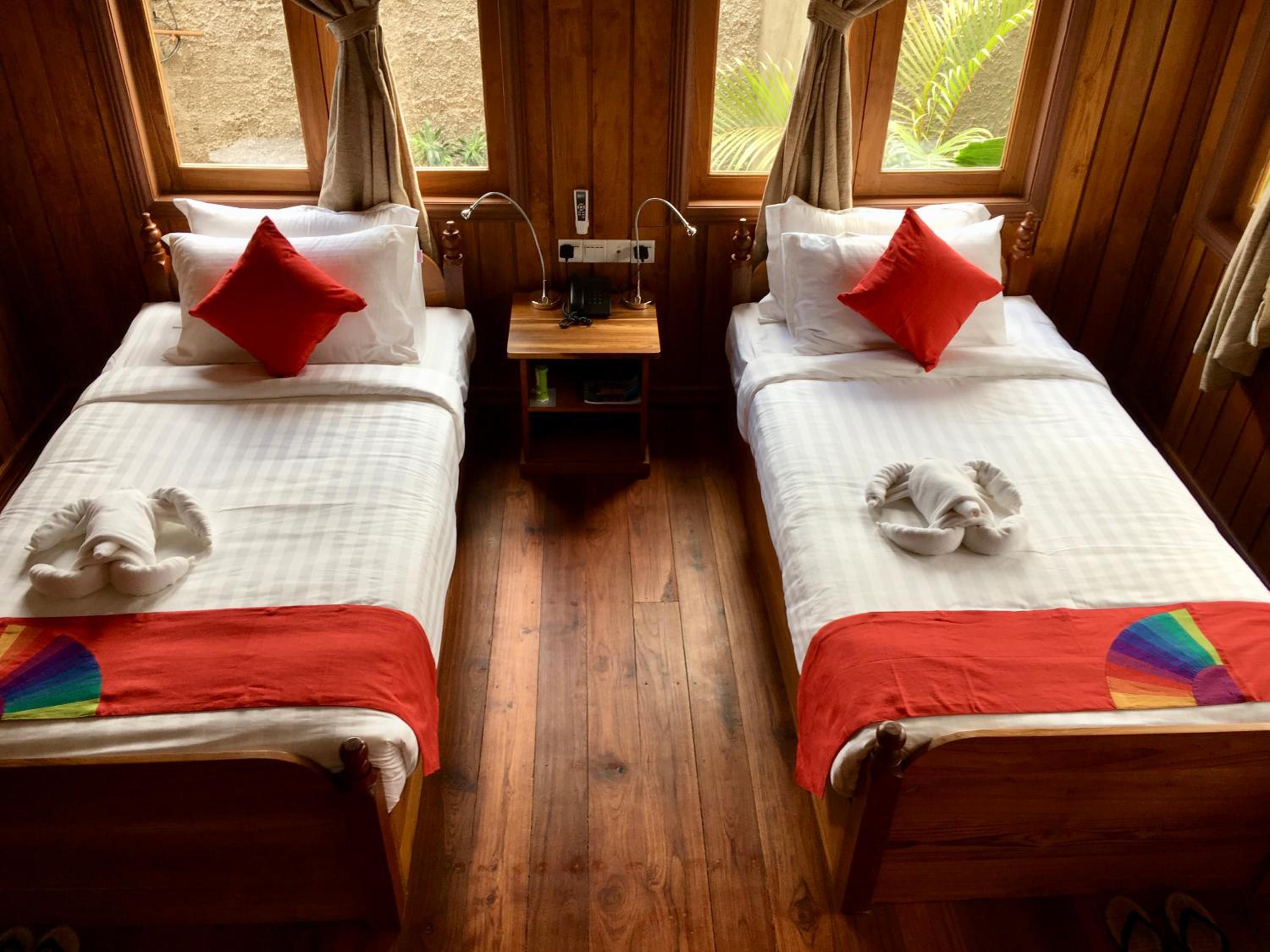 Deluxe Twin Bungalow