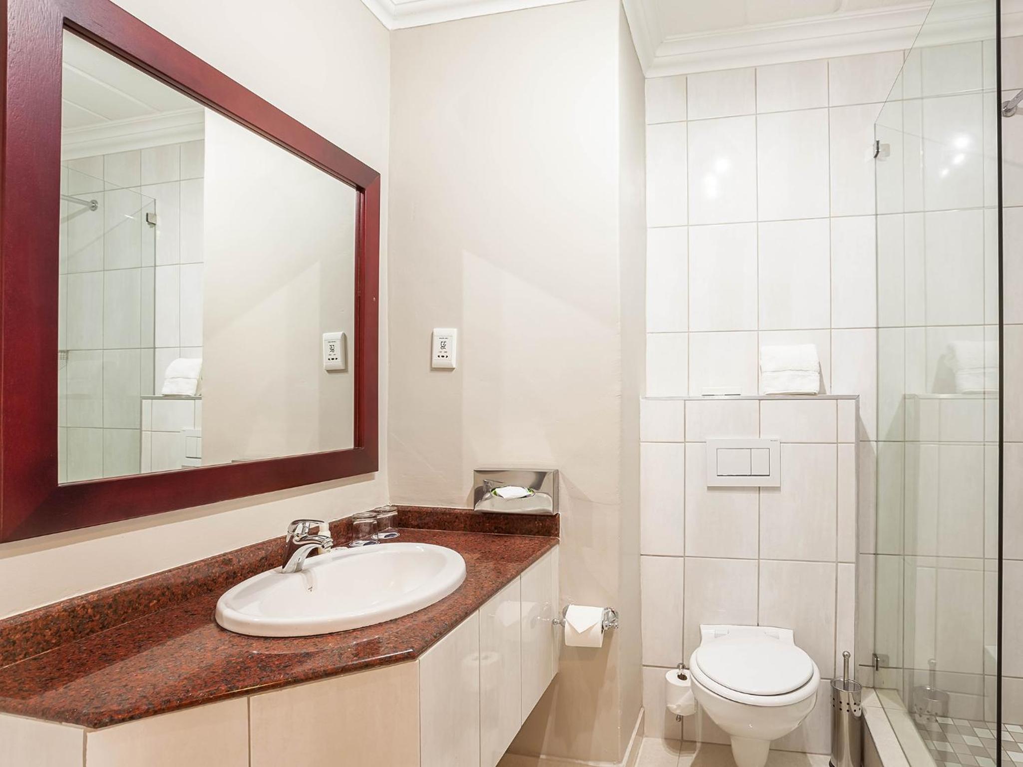Standard Double or Twin Room photo 3