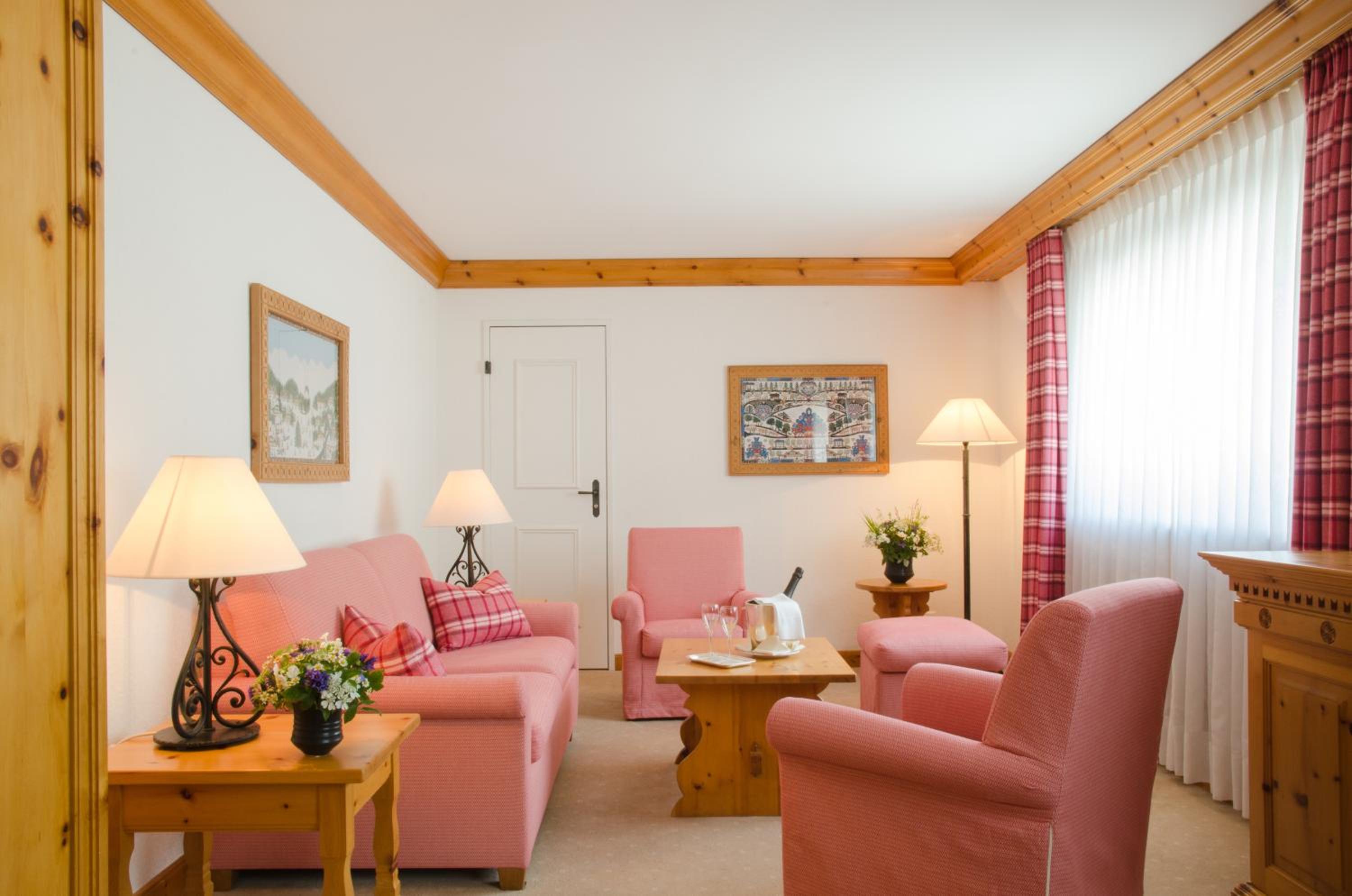 Suite - Photo 2