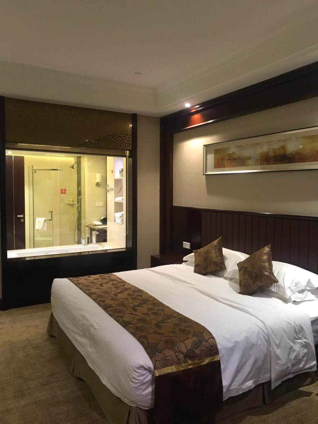 Superior Queen Room photo 2