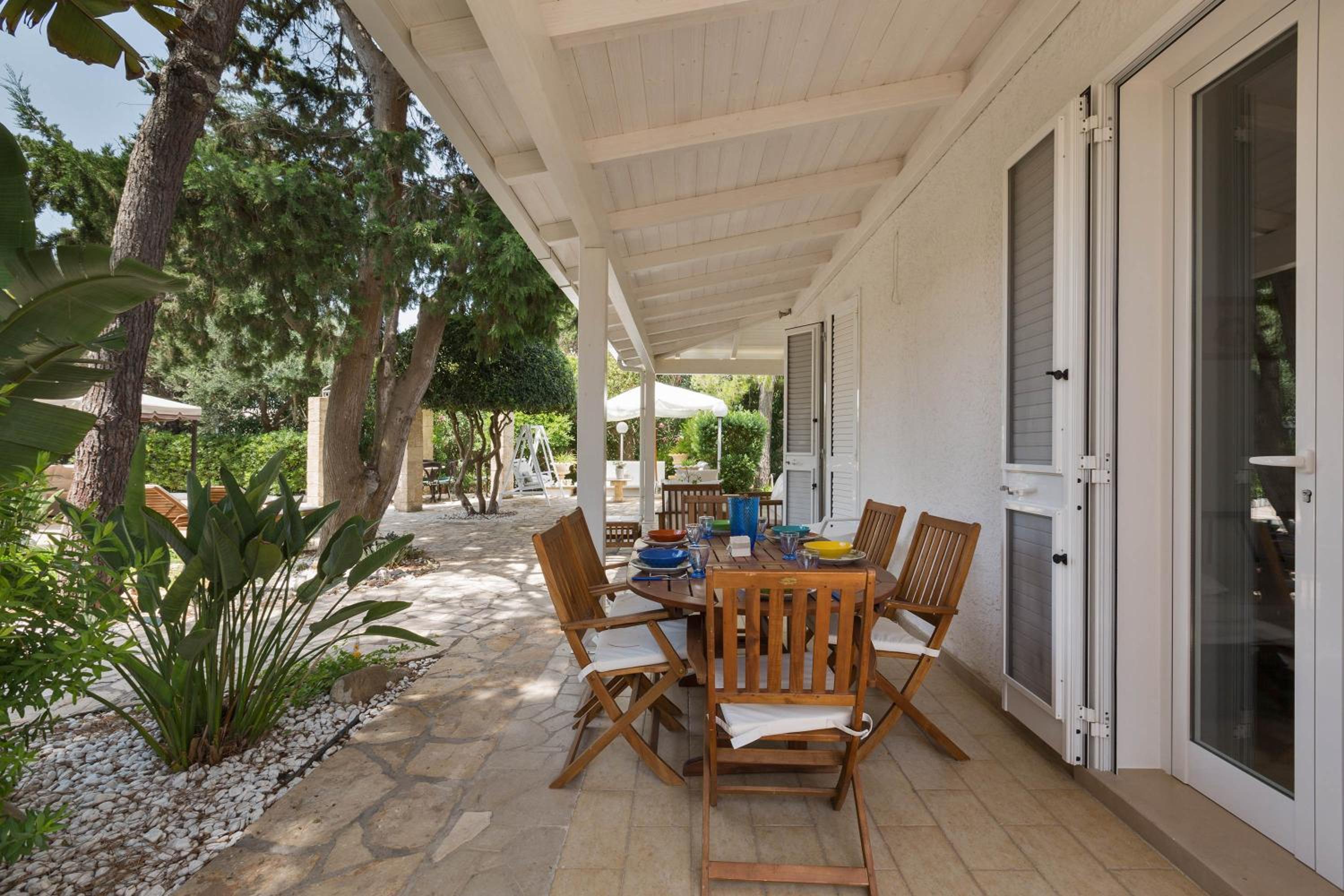 Villa photo 3