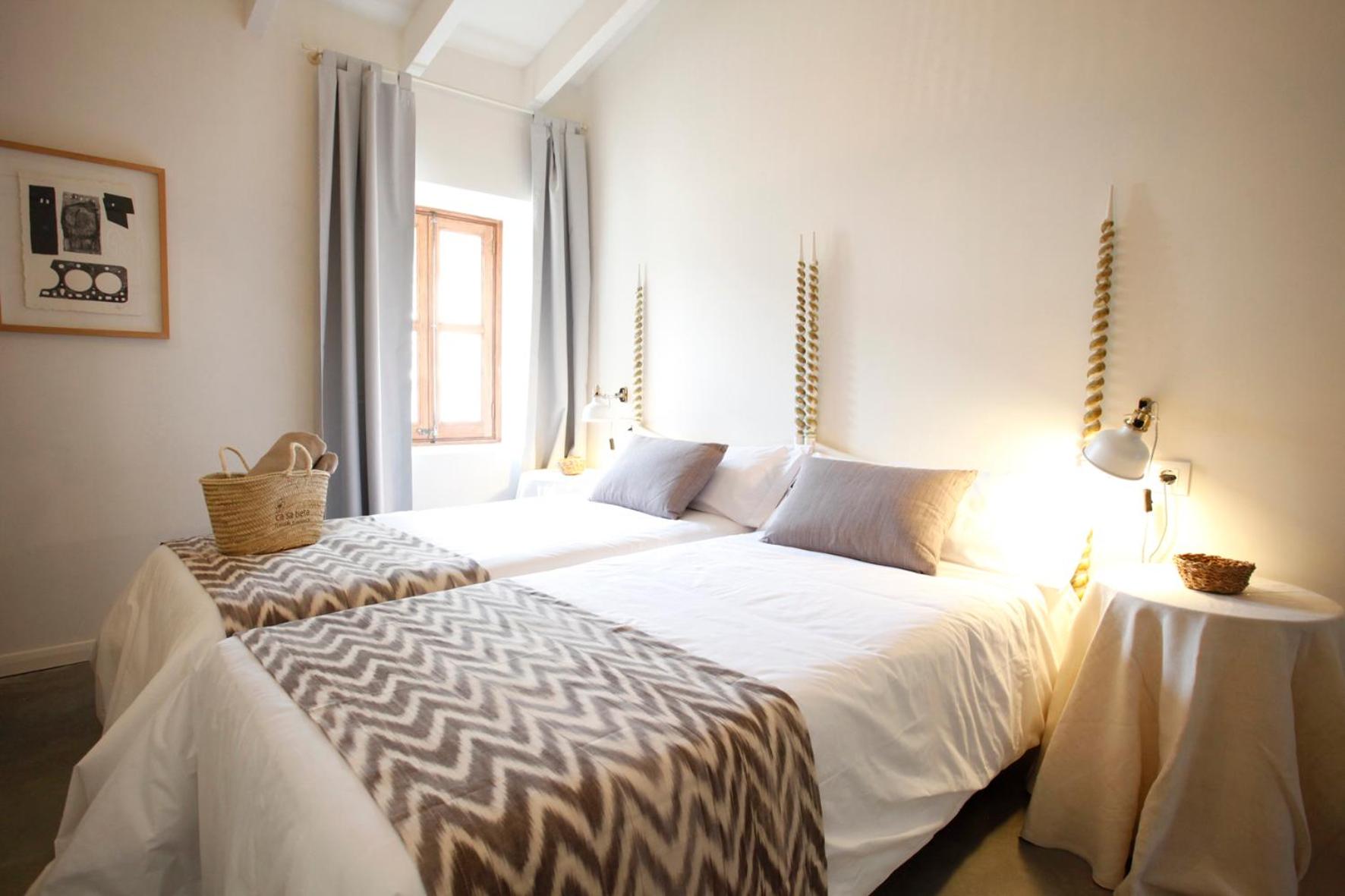 Deluxe Double Room - Photo 18