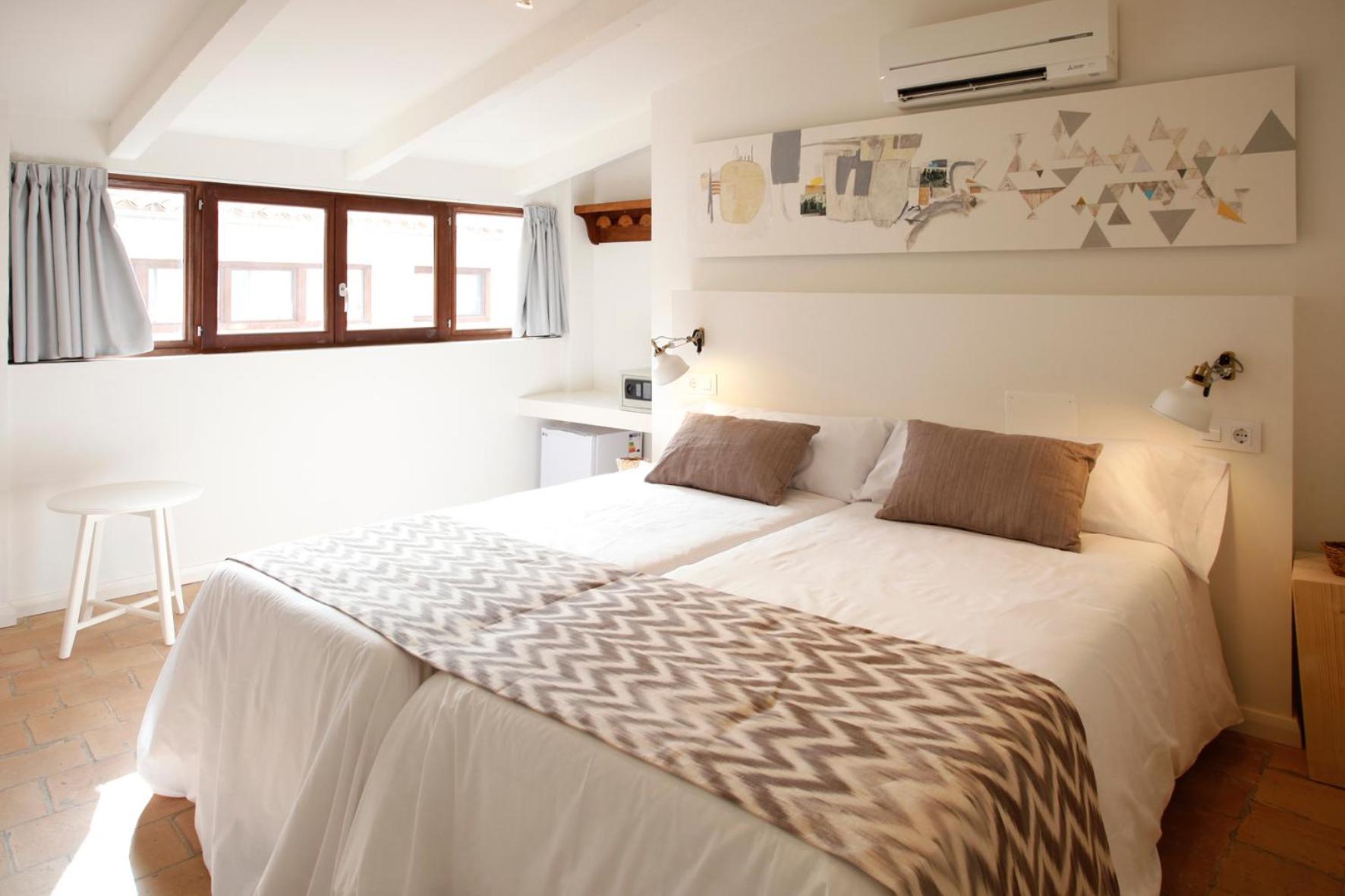 Deluxe Double Room - Photo 5