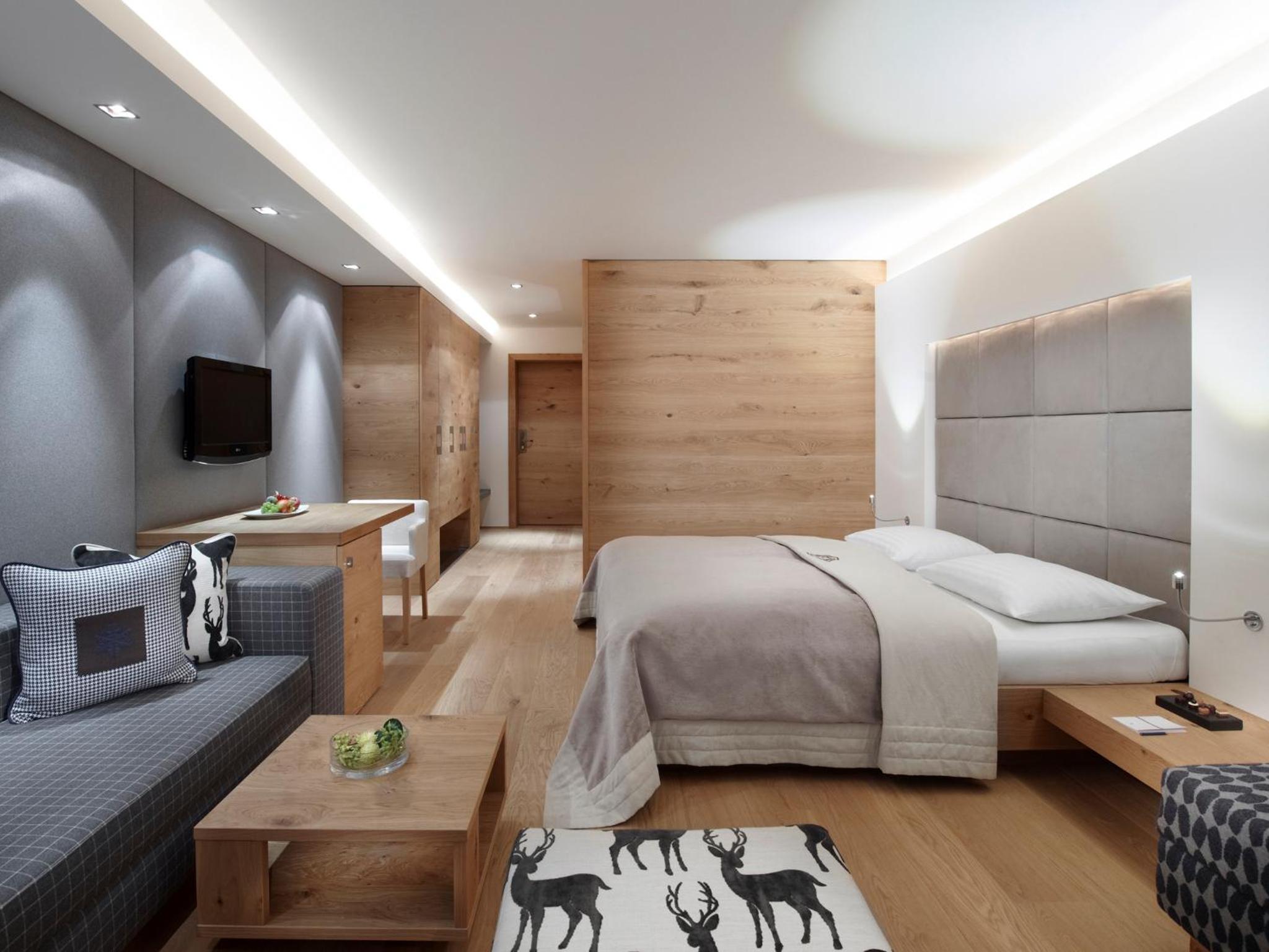 Deluxe Double Room - Photo 12