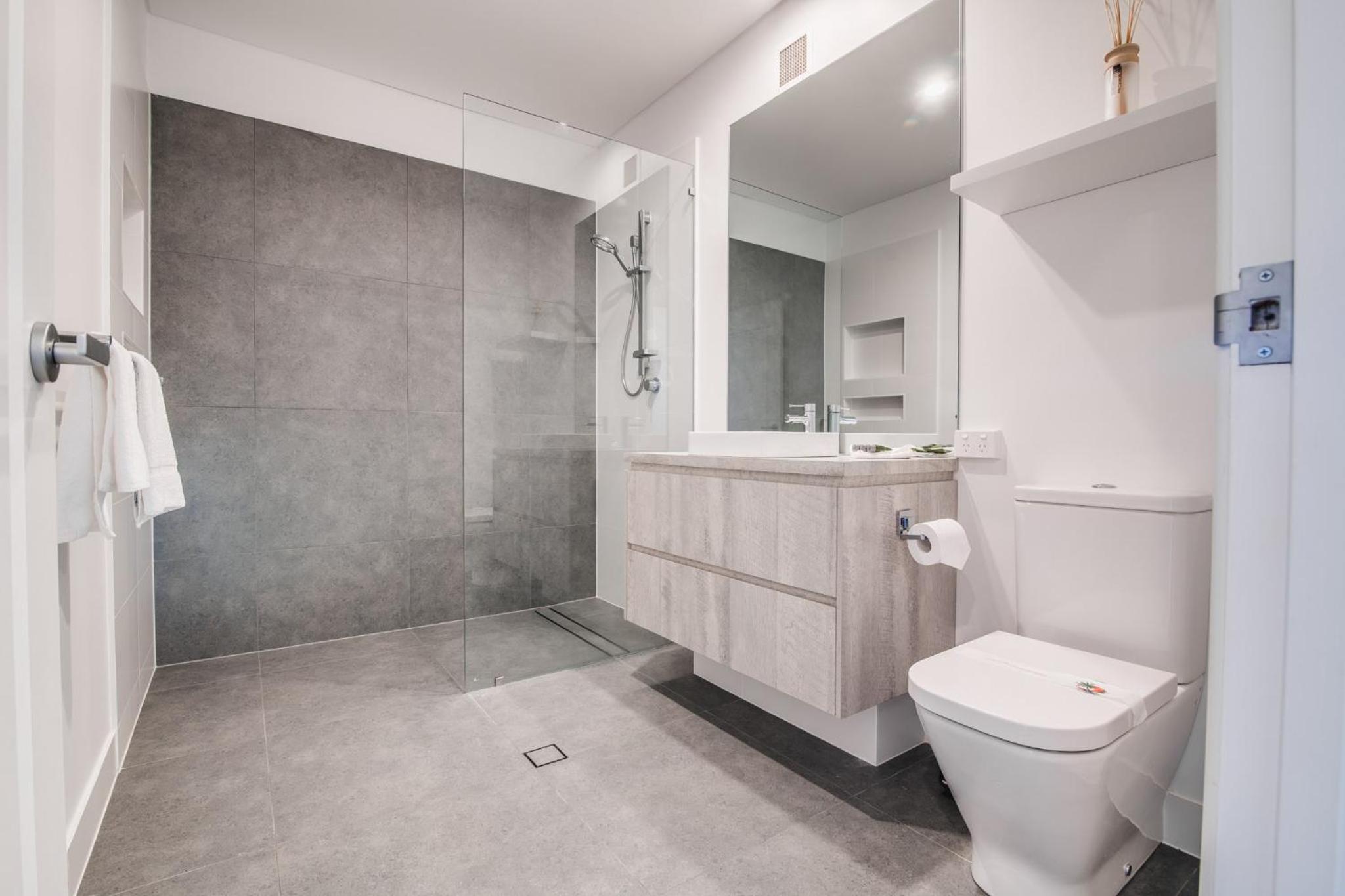 Two-Bedroom Terrace - Photo 11