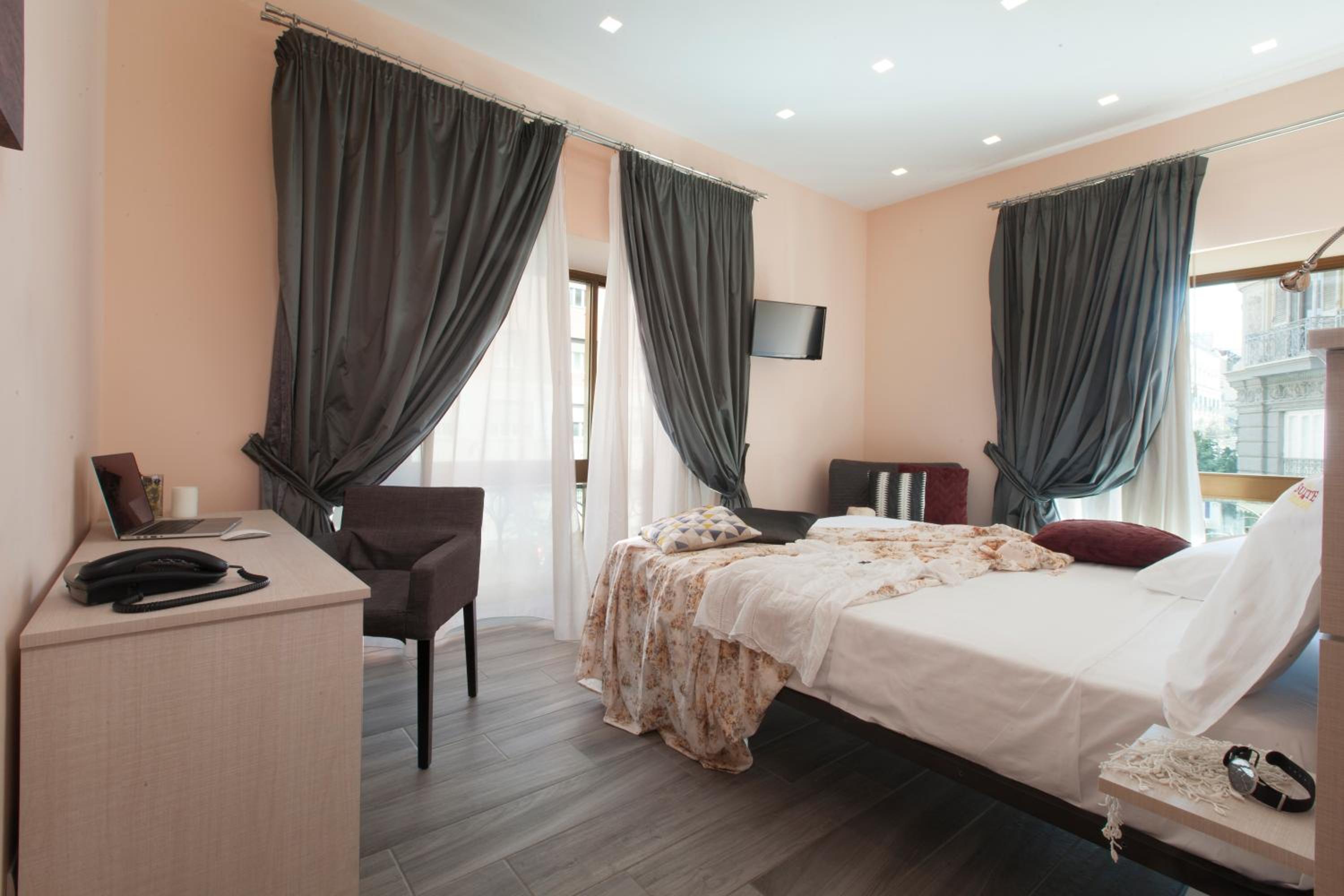 Suite Catalane, Photo 3