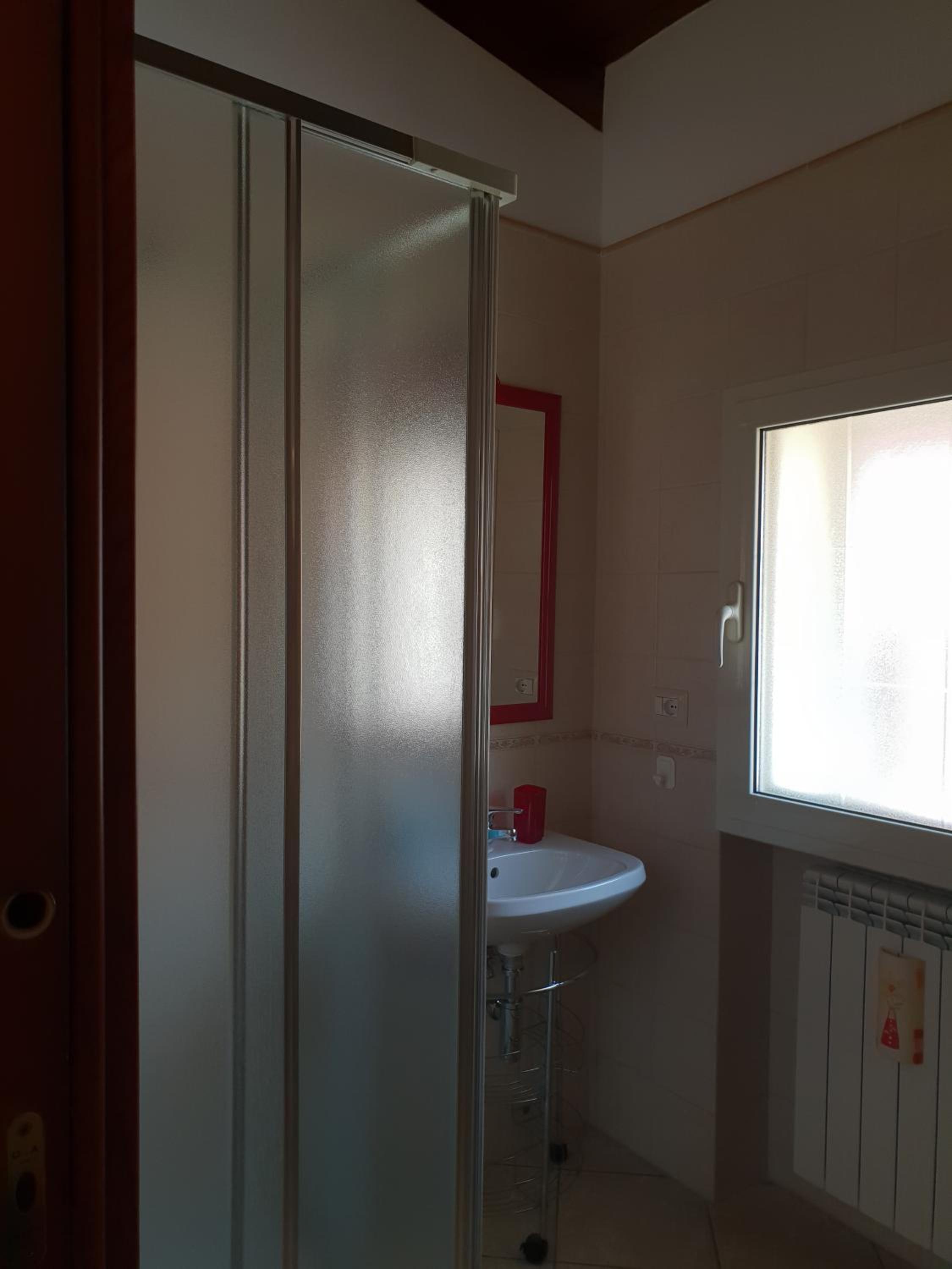 Double Room - Photo 5