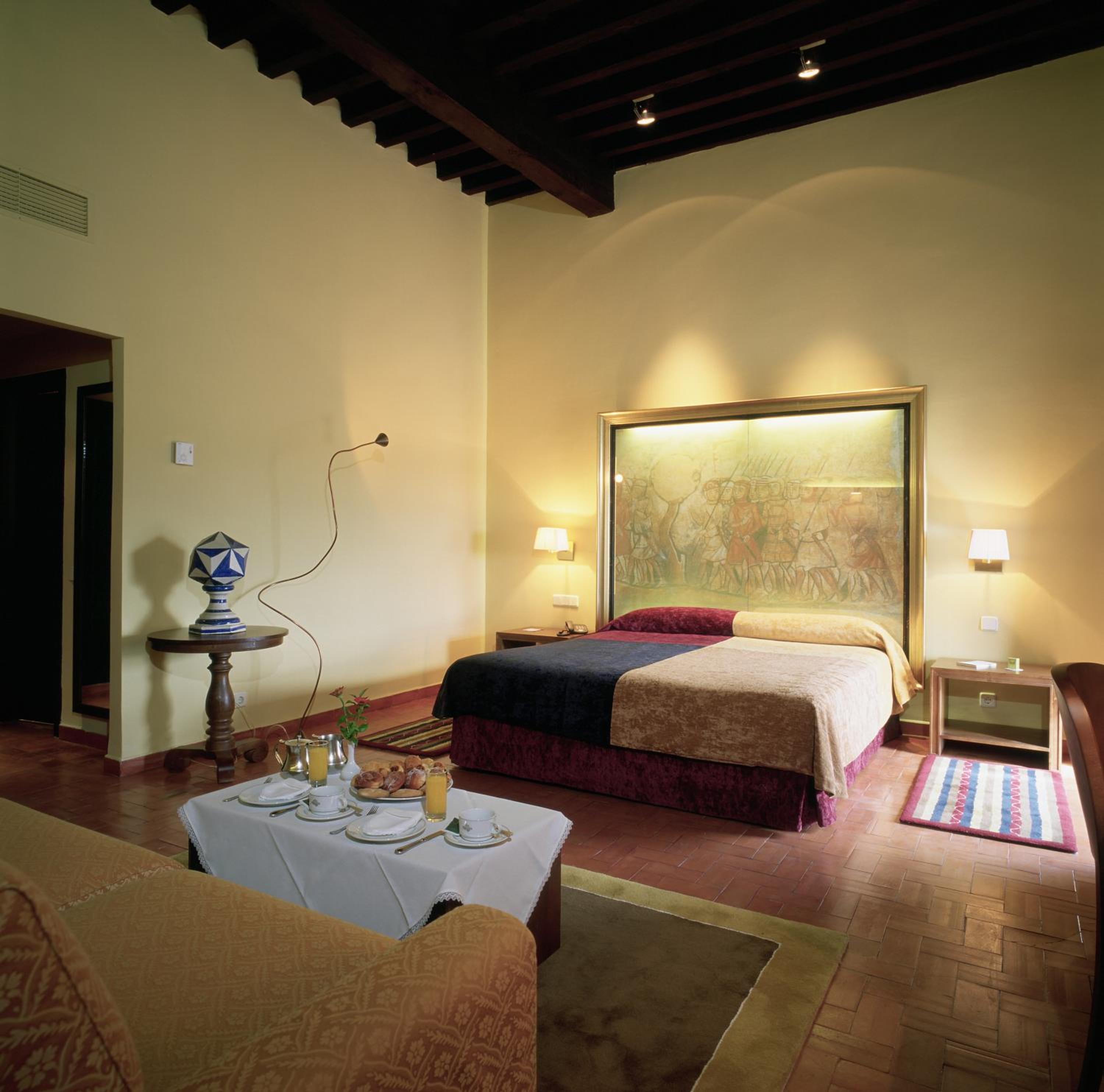 Double or Twin Room with Extra Bed (2 Adults + 1 Child) - Photo 7