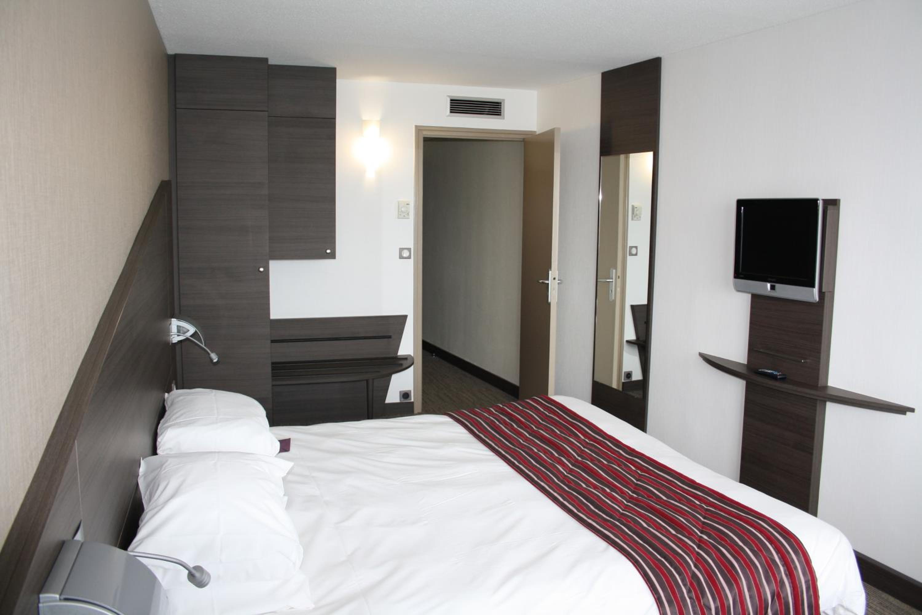 Standard Double Room - Photo 4