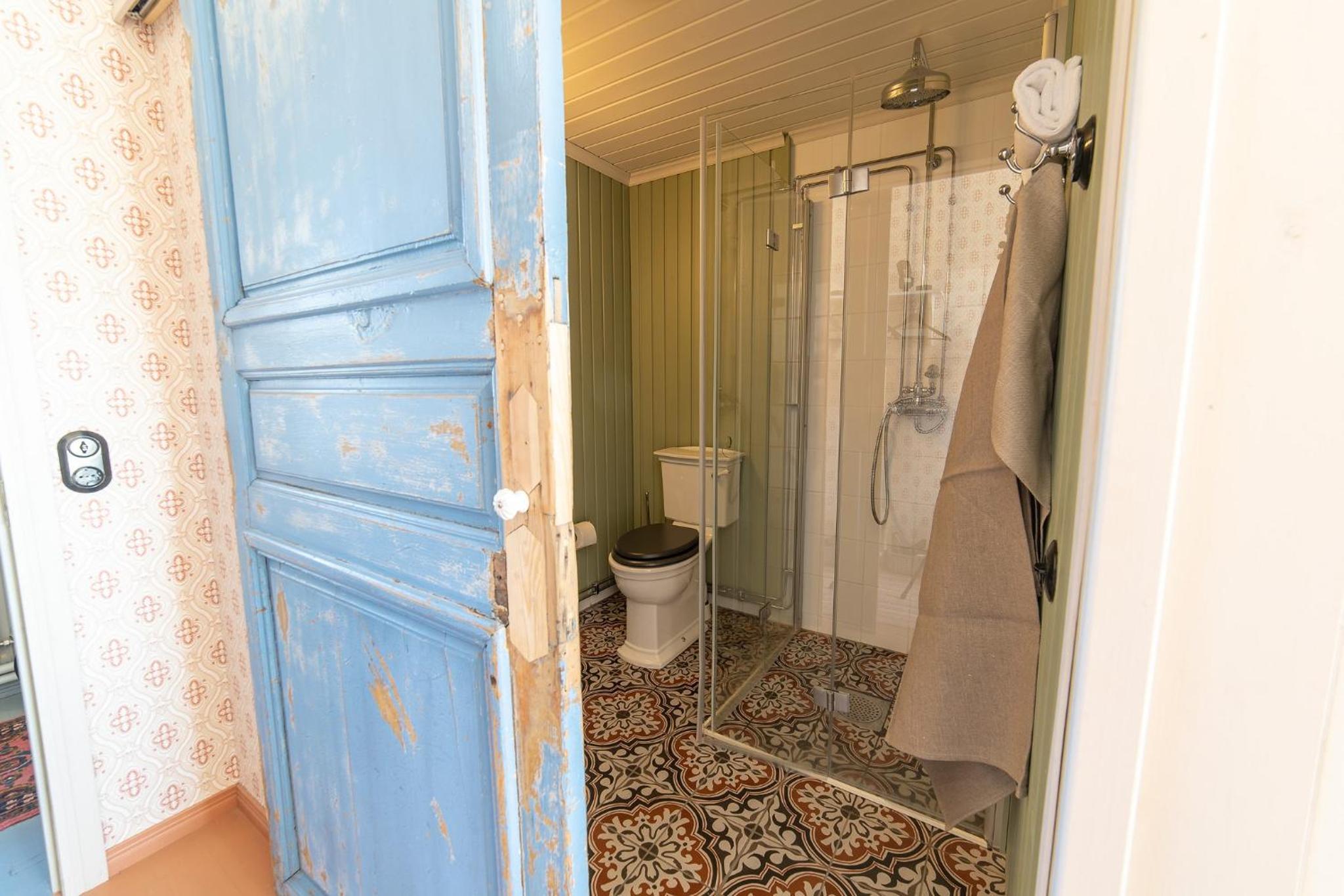 Queen Room photo 3
