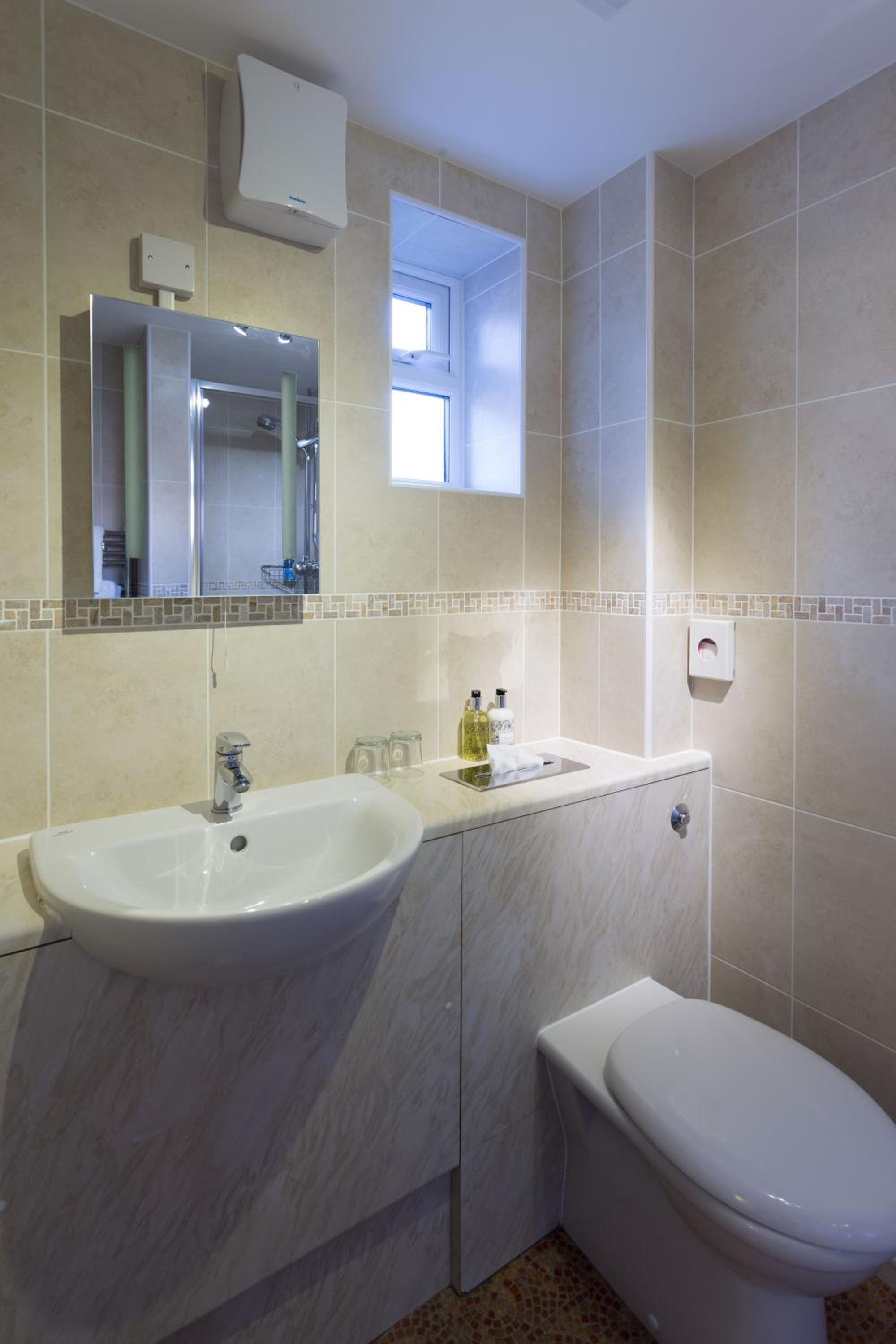 Standard Single Room - Non-Smoking photo 3