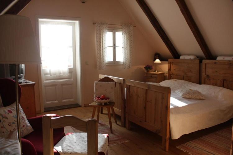 Large Double Room photo 1