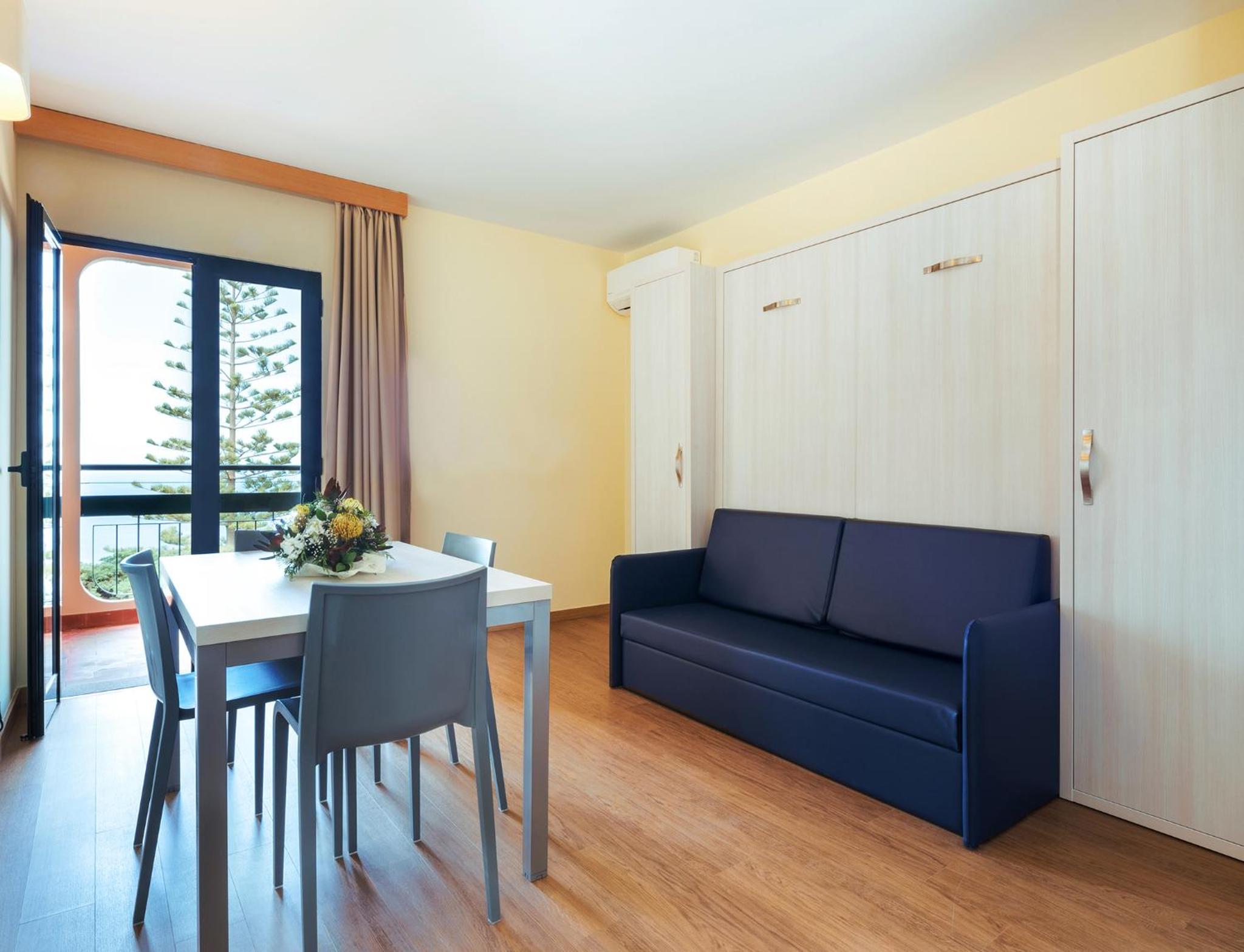Club Studio with Sea View  - Photo 2
