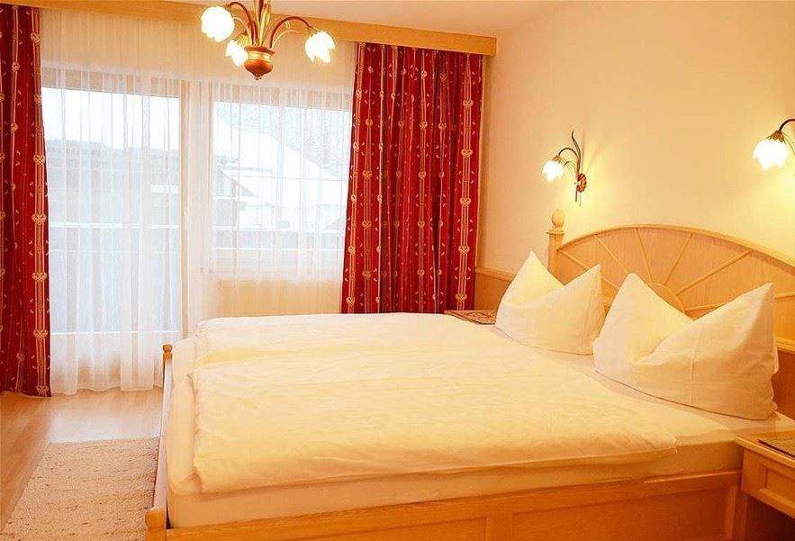 Two-Bedroom Apartment with Balcony photo 3