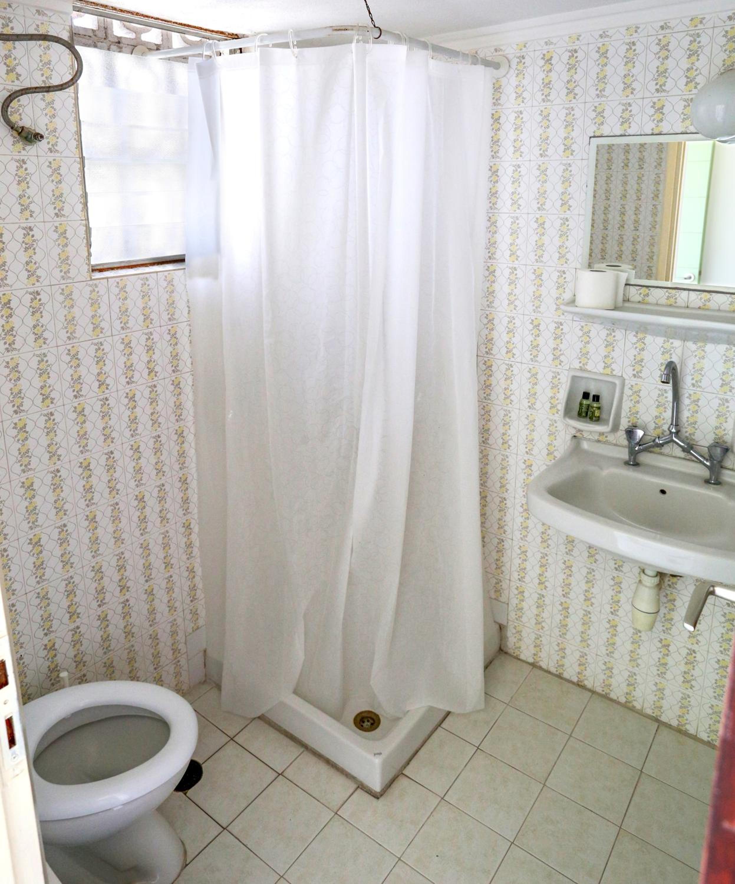 Twin/Double Room - Photo 7