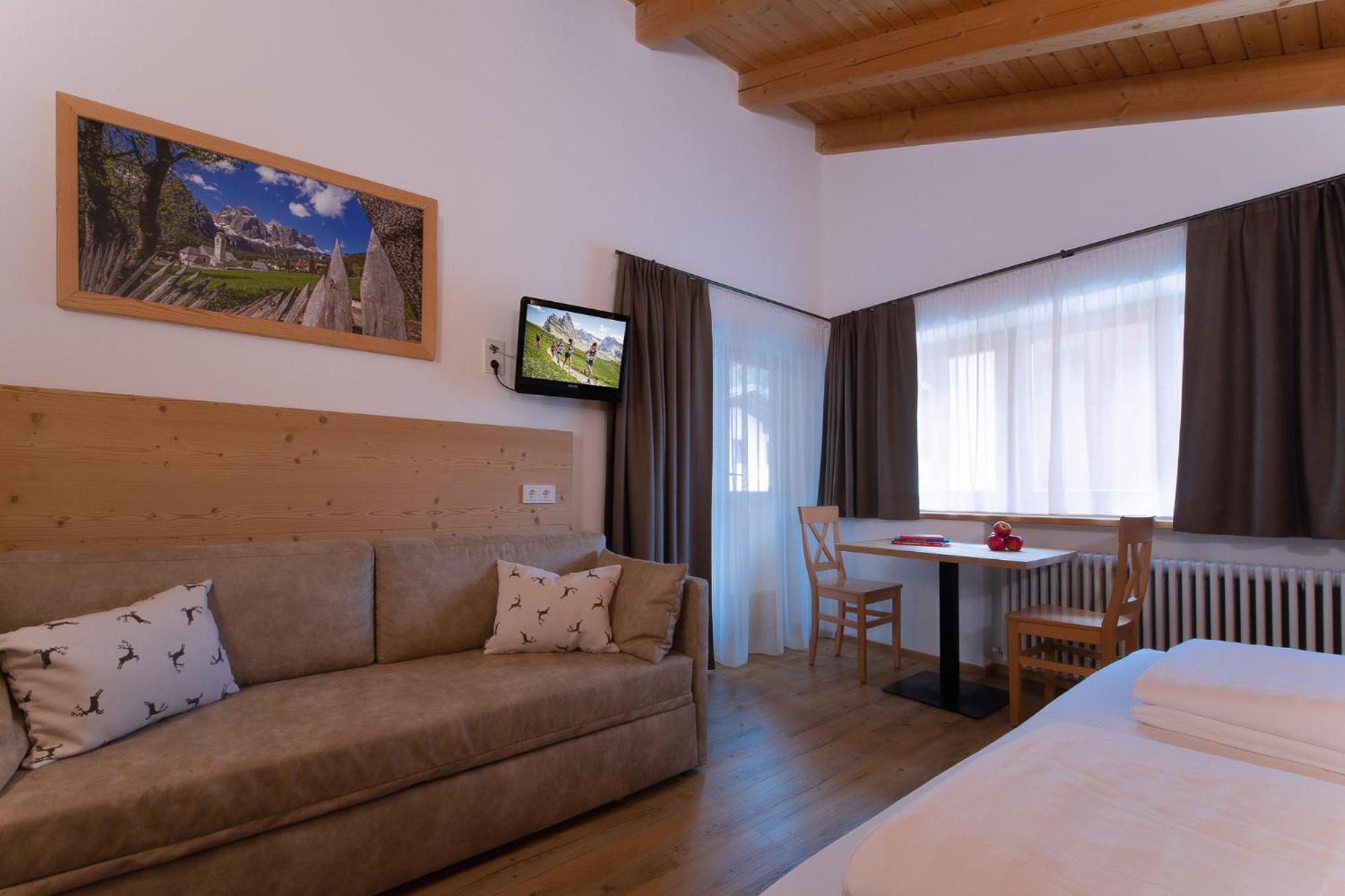 One-Bedroom Apartment (3 Adults) photo 3