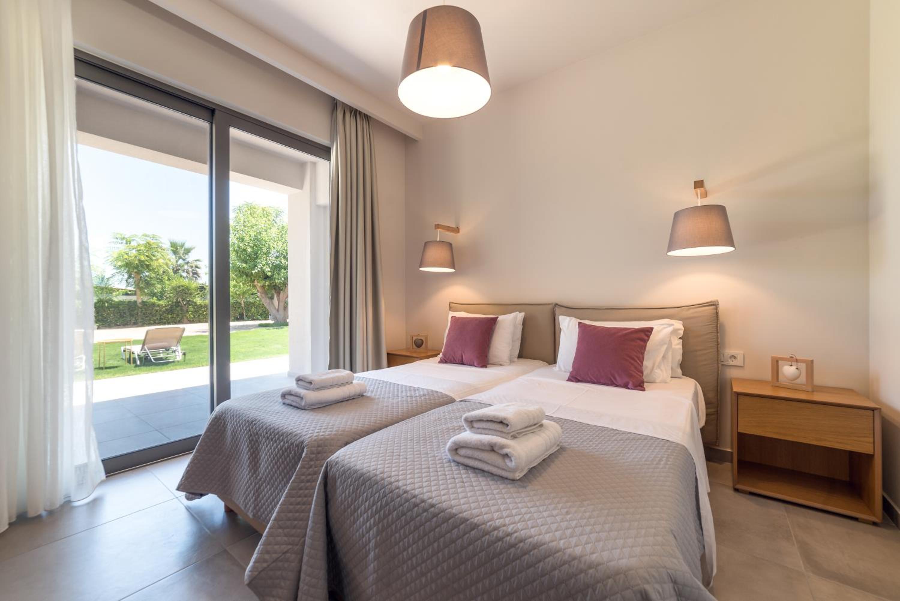 Superior Suite with Garden View photo 2