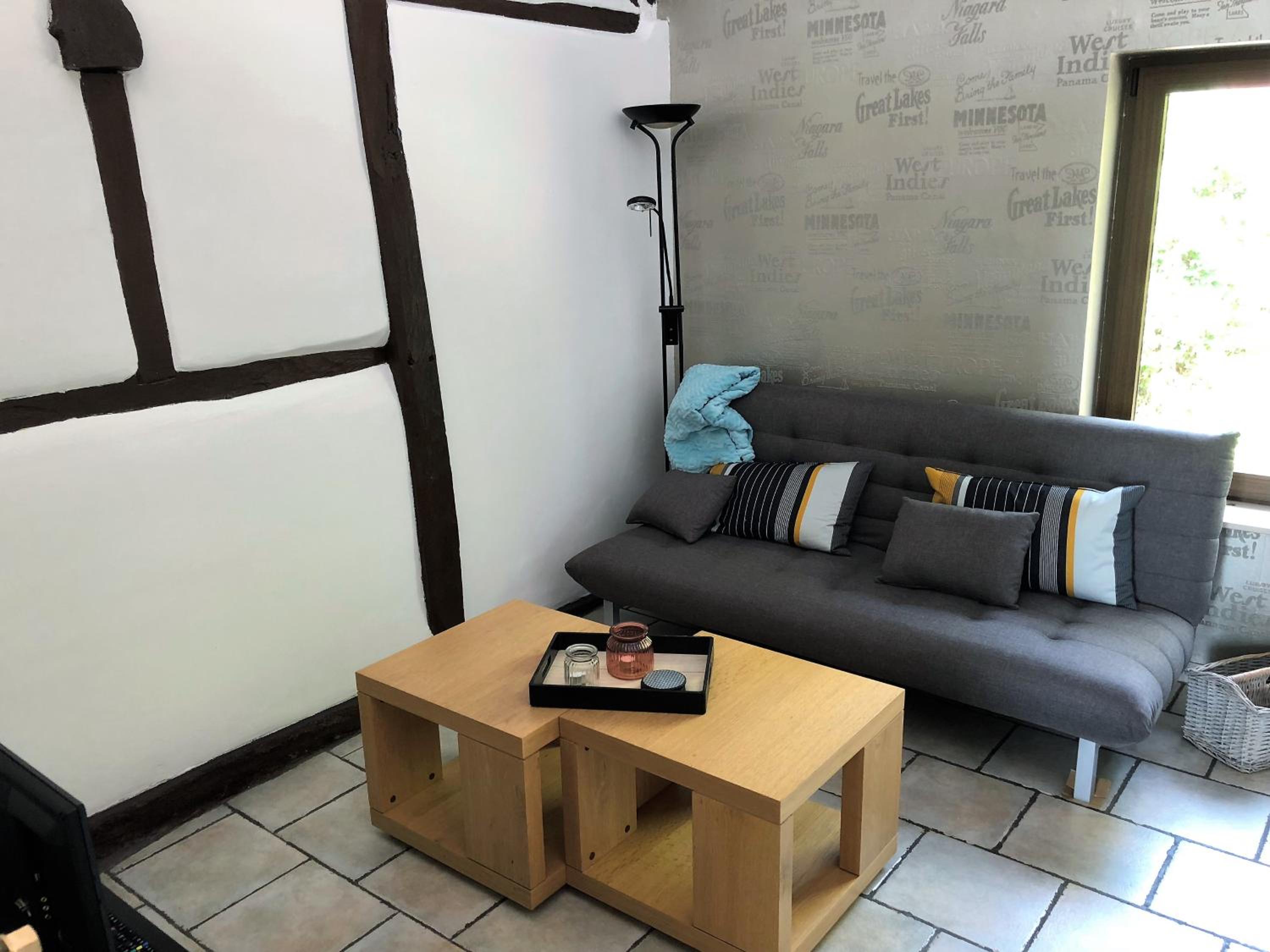 Apartment photo 2